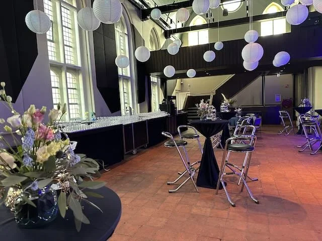 6. Foyer met bar.jpeg