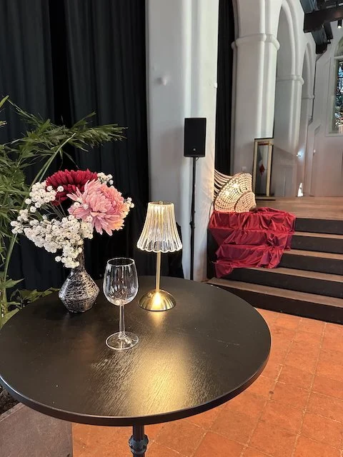 12. Bar foyer · statafel.jpeg