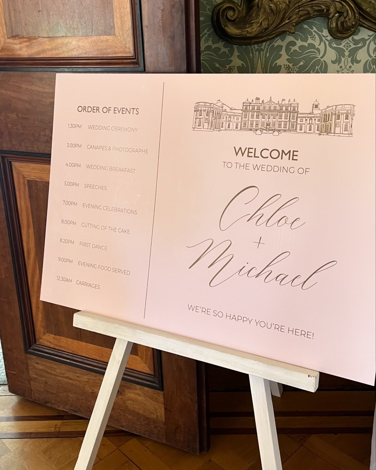 Welcome/Order of Events combo&hellip; 🪧 

This style of sign is a great way to welcome your guests and let them know the order of your day. 

You can relax and have beautiful photos taken knowing 
that all your friends and family are happy knowing t