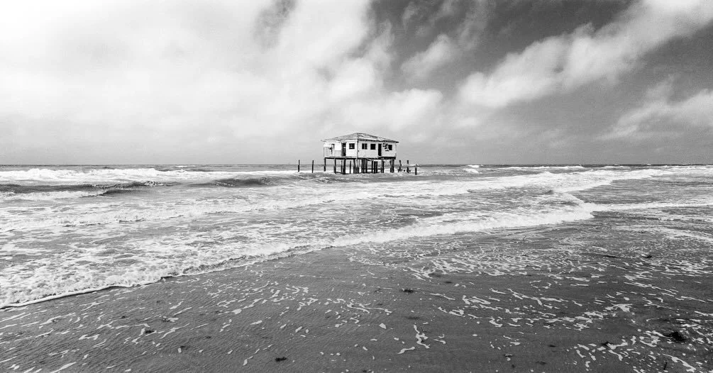 ✨ Photographers to Watch ✨

This month we&rsquo;re honored to highlight the work of Daniel Kariko @danielkariko, a U.S.-based artist whose long-term project Impermanence: Environmental Collapse of Louisiana&rsquo;s Vanishing Coast chronicles one of t