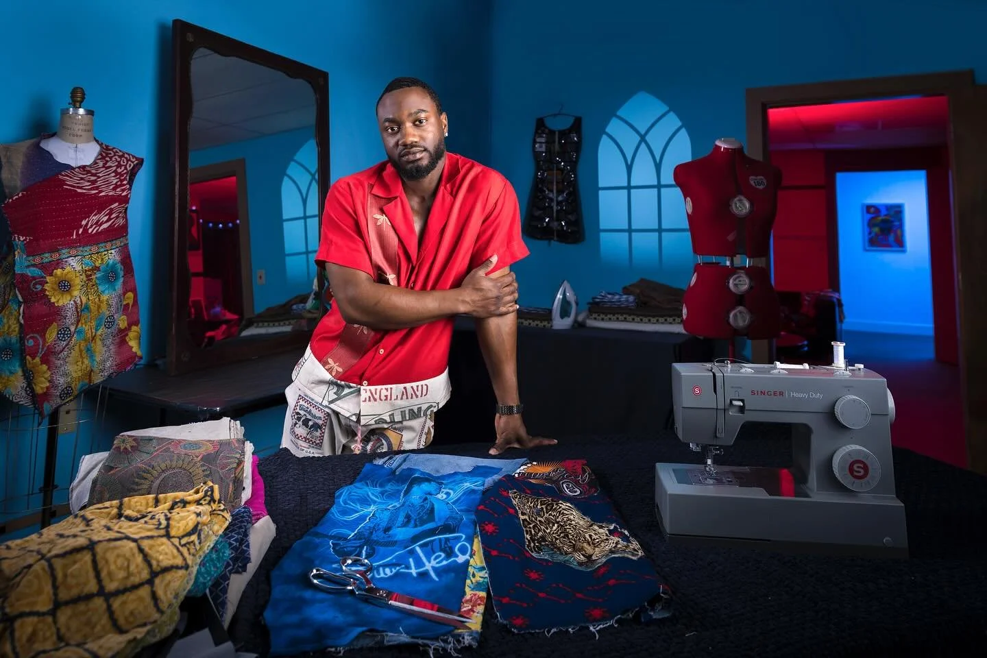 πβ¨ Final Artist Talk: Invisible Threads: Portraits and Stories of our Global Neighbors — This Thursday!
Hi Cape Cod friends,
Join me and creative collaborator @lipeborges.photo for a special evening of storytelling and reflection at the @cap