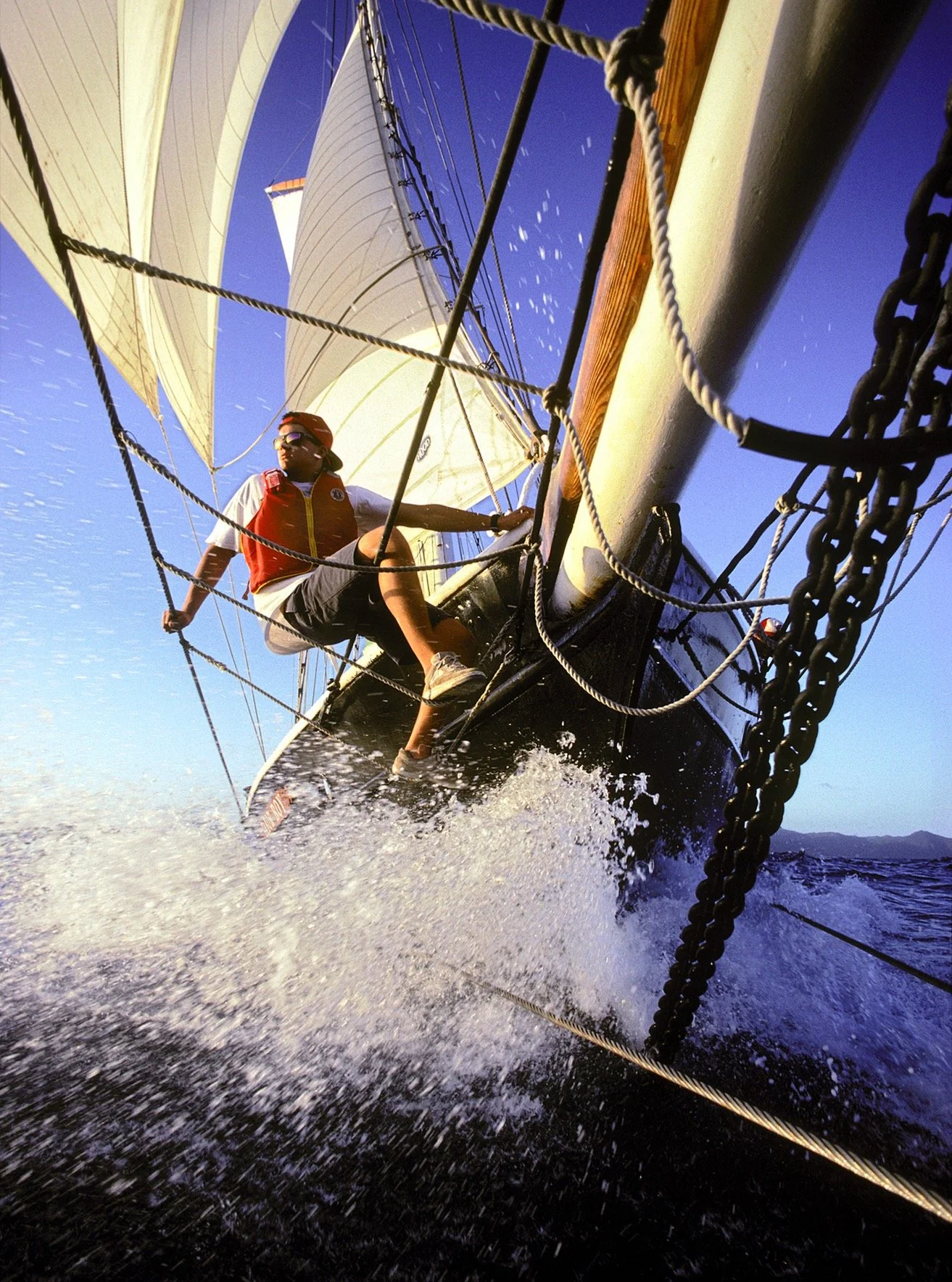 📷 Travel Dreams Exhibit
&ldquo;Broad Reach&rdquo; by @natural_arch &mdash; Third place

Salt spray in the air, sails pulled tight, and the body leaning into motion&mdash;this image captures travel as pure momentum. A moment where balance, strength, 