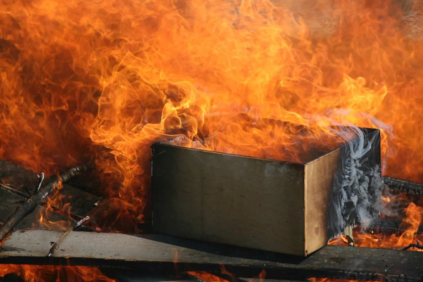 📷 Heat and Light Exhibit
&ldquo;Burning Box&rdquo; by Law Hamilton

Contained at first, then overtaken&mdash;flames rise from within, transforming an ordinary object into a vessel of release and destruction. The box becomes a threshold, where heat e