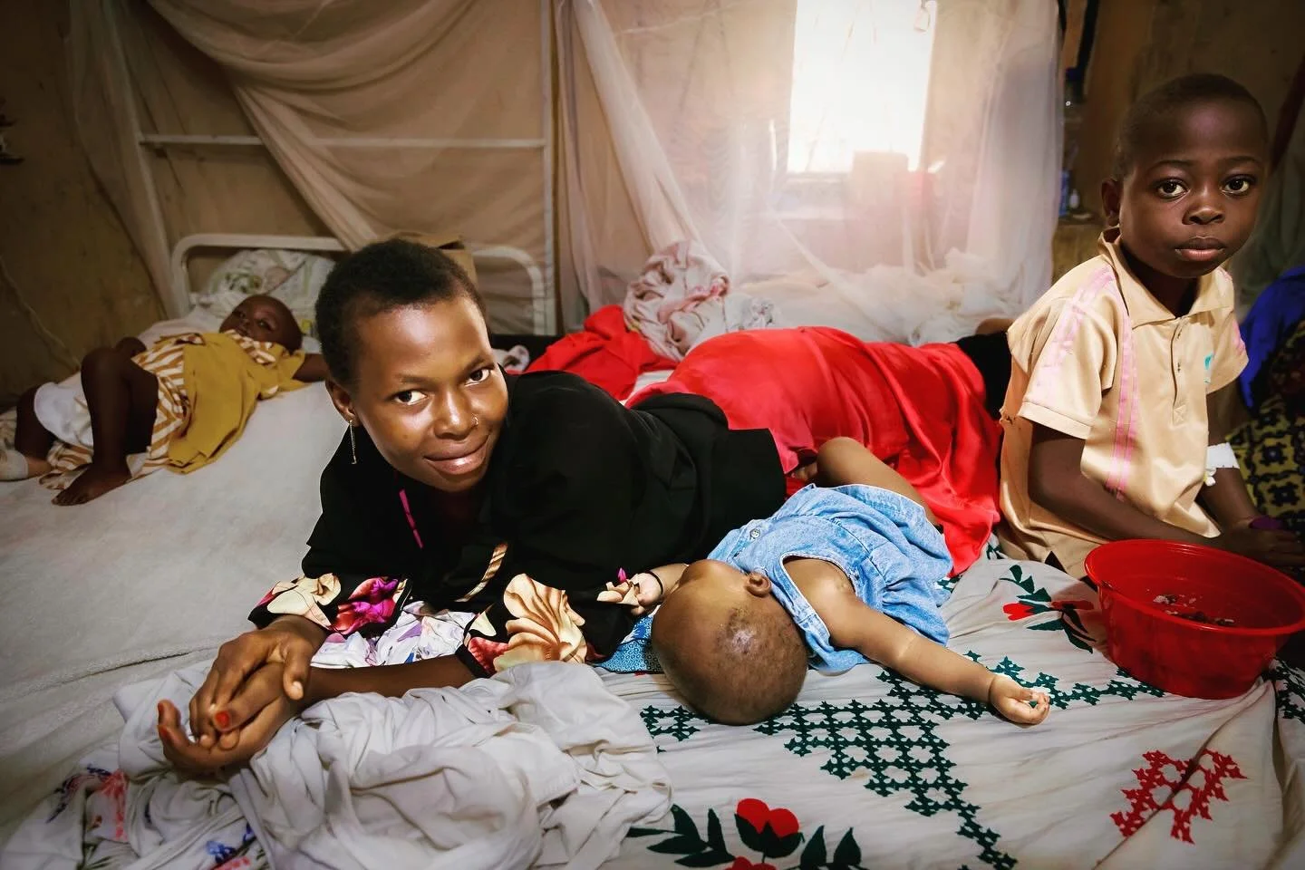 When I visited the hospital in Rumonge, Burundi, a few days ago, I met a mother from the Democratic Republic of Congo with her three children who are being treated for malaria and malnutrition. The conflict in the DRC has forced more families to flee
