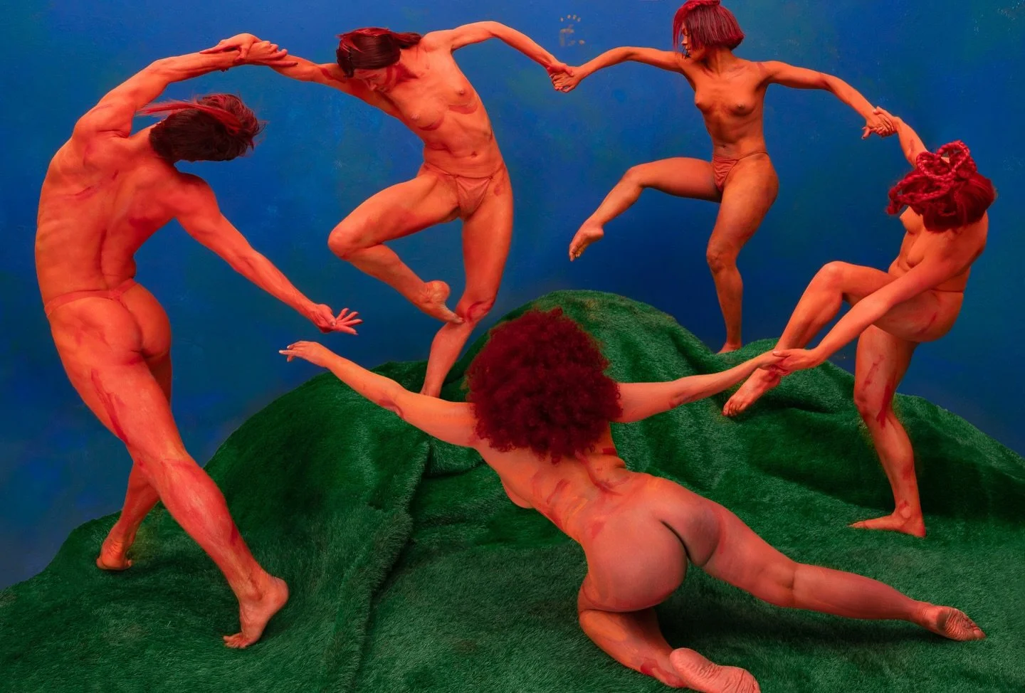 📷 &ldquo;Vive Matisse! (La Danse)&rdquo; by Eliska Sky (@eliskasky)

Bodies in rhythm.
Connection in motion.

A celebration of form, energy, and the quiet power of moving together.

#PhotoArtfolio
#ContemporaryPhotography
#FineArtPhotography
#BodyIn