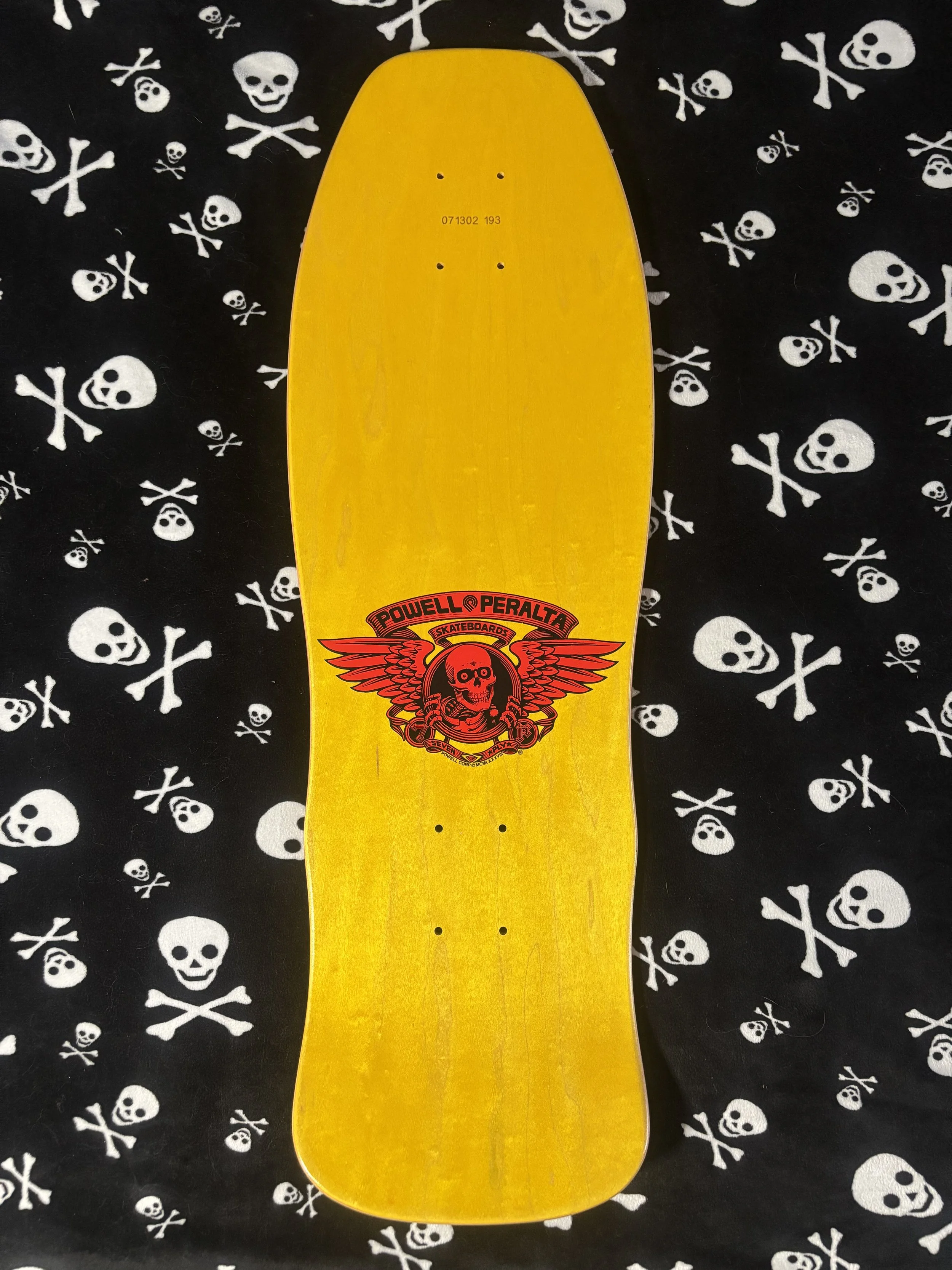 POWELL PERALTA~ WELINDER CLASSIC RED / YELLOW FADE SKATEBOARD DECK