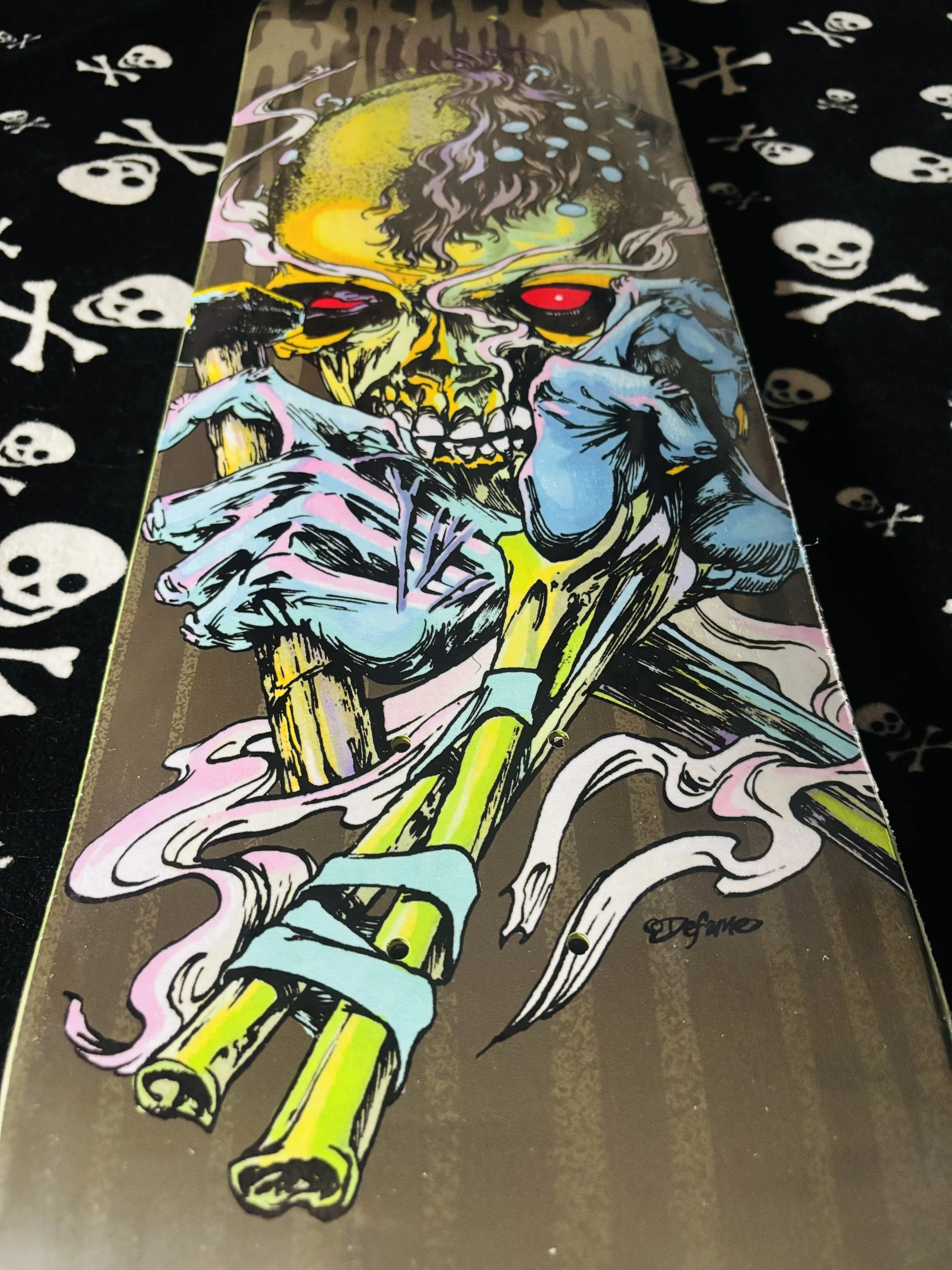 RITUAL~ PHILLIPS DESTRUCTED SKATEBOARD DECK