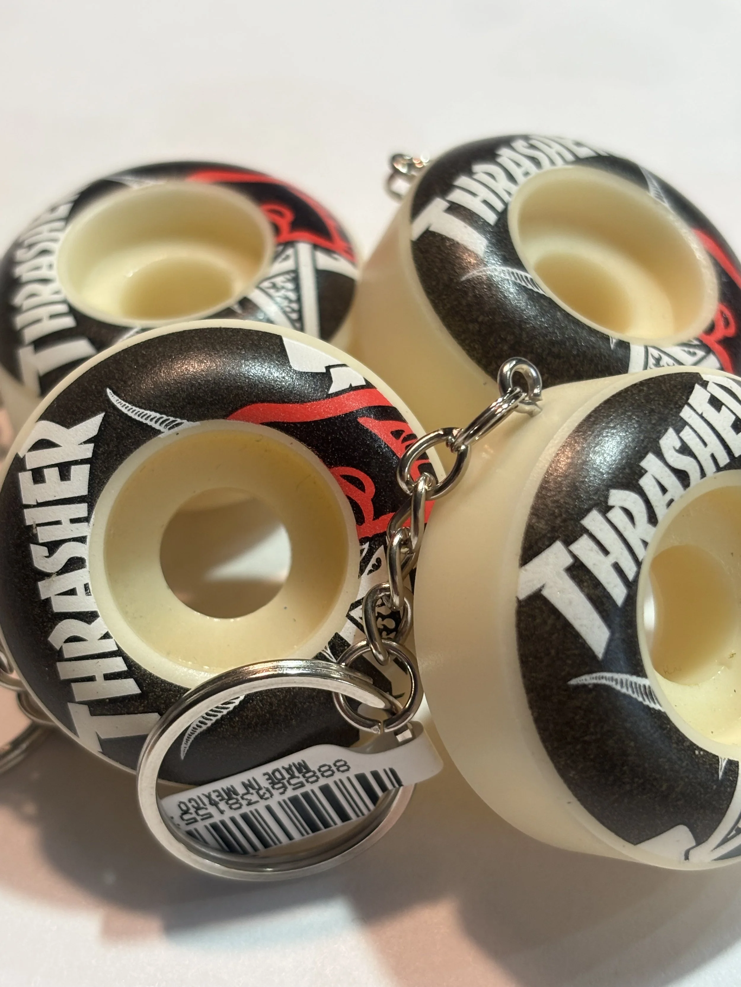 SPITFIRE X THRASHER LOGO KEYCHAIN