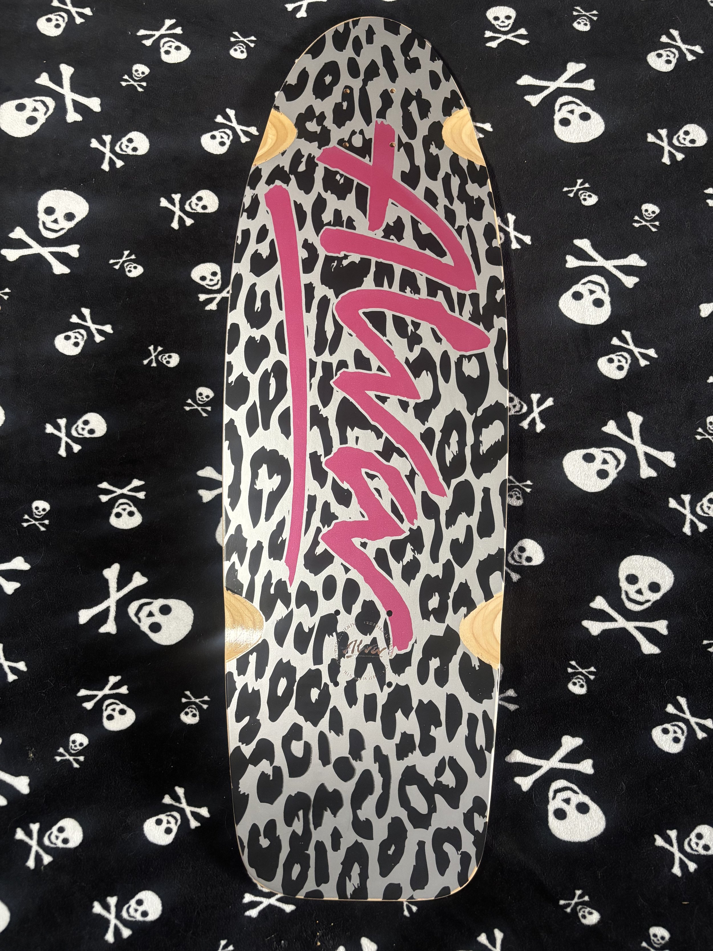 ALVA~ 1979 LEOPARD METALLIC MAGENTA SKATEBOARD DECK