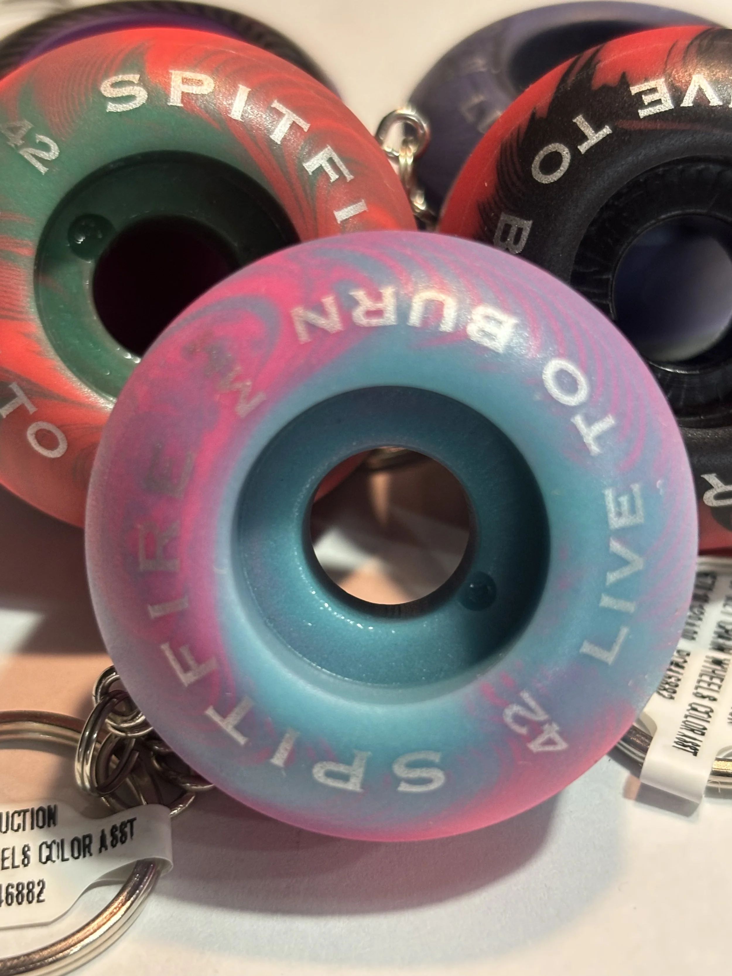 SPITFIRE SWIRL ASSORTED KEYCHAINS PINK/BLUE
