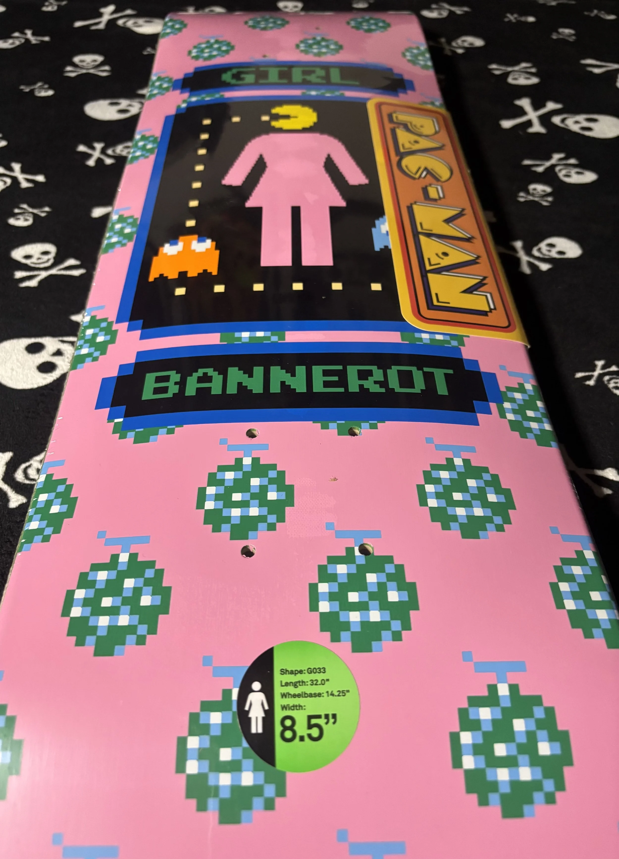 GIRL~ BANNEROT PAC-MAN SKATEBOARD DECK