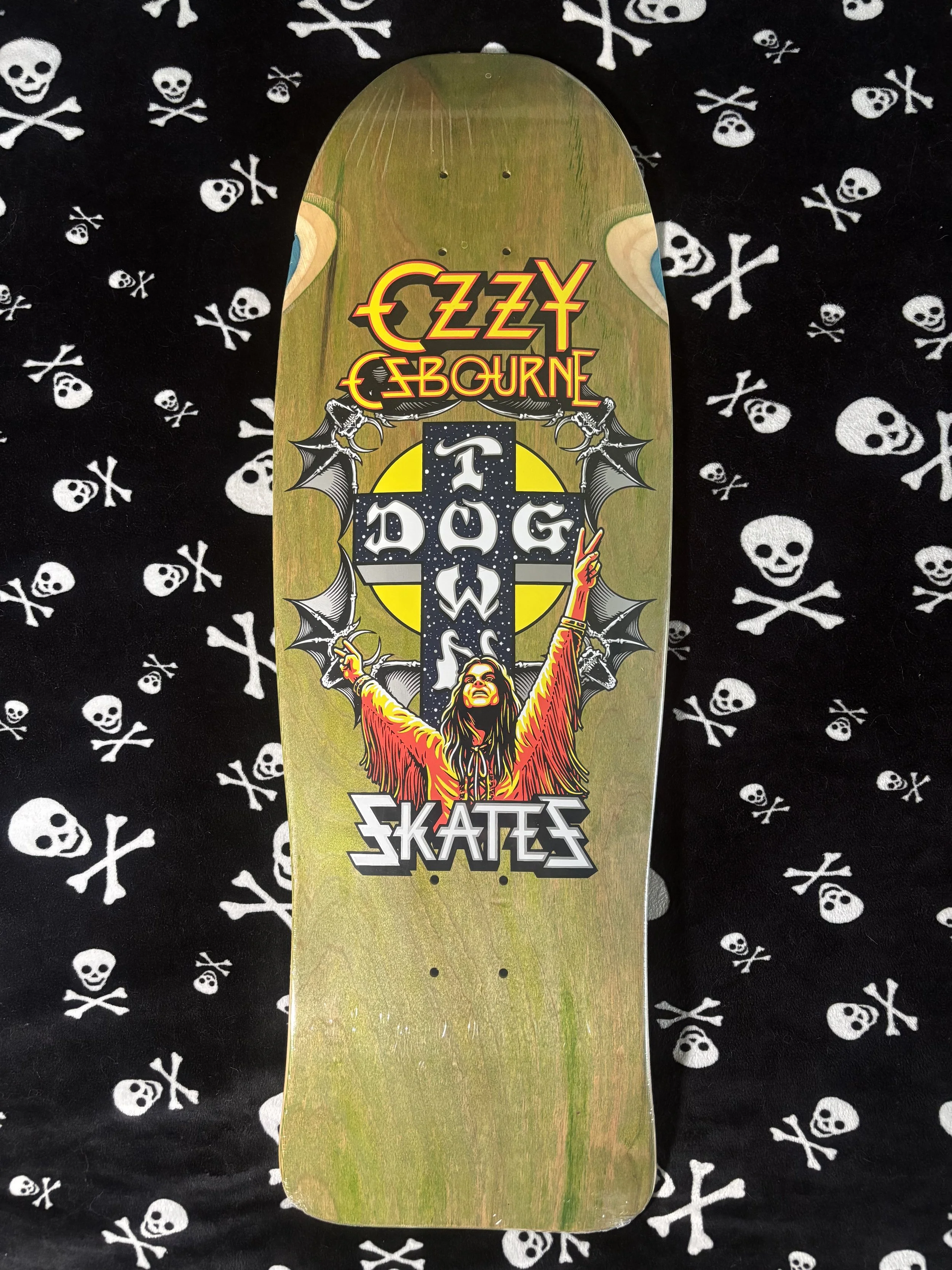DOGTOWN~ OZZY OSBOURNE X DTS GREEN STAIN SKATEBOARD DECK