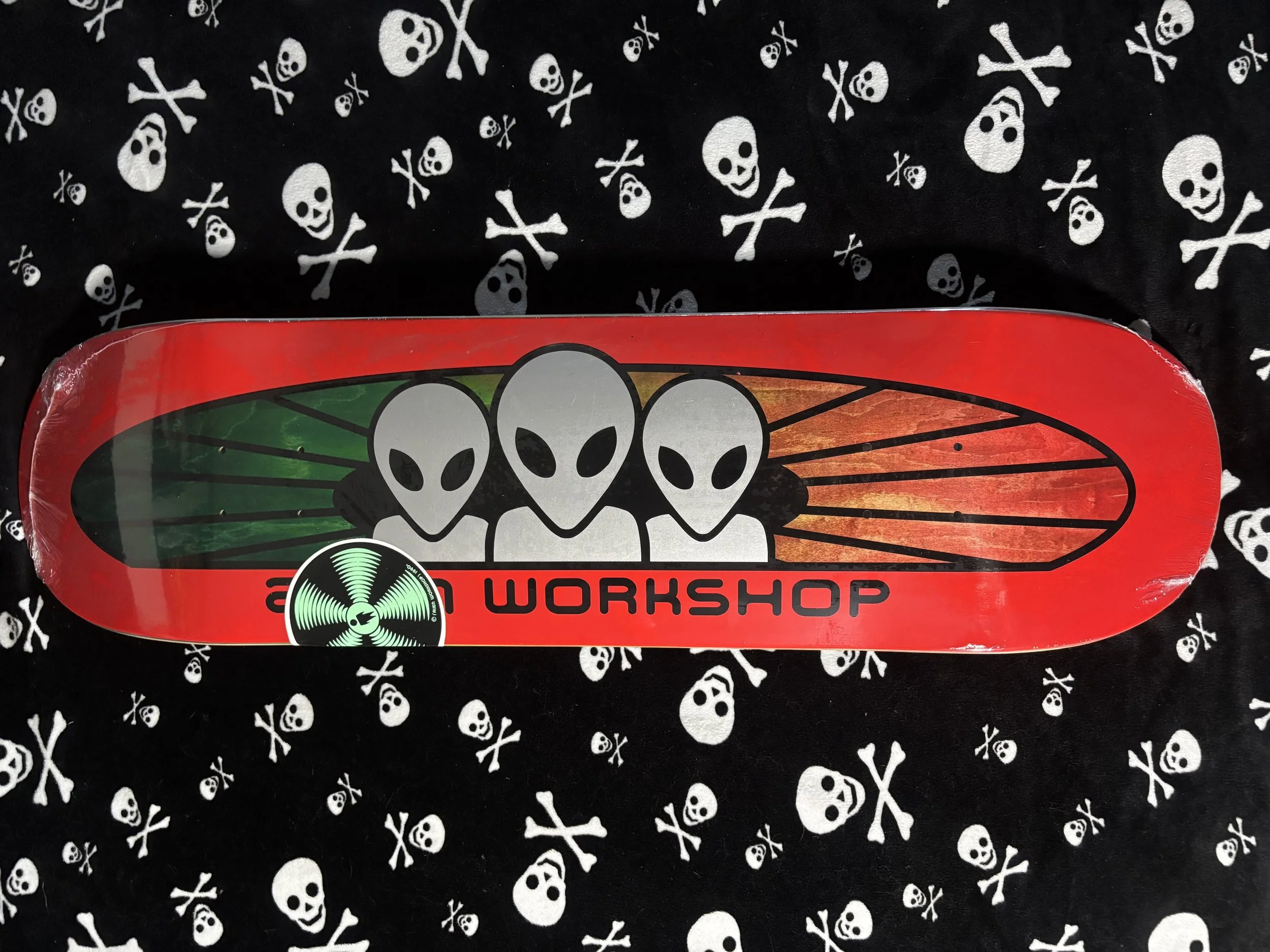ALIEN WORKSHOP~ RGB SPECTRUM SKATEBOARD DECK