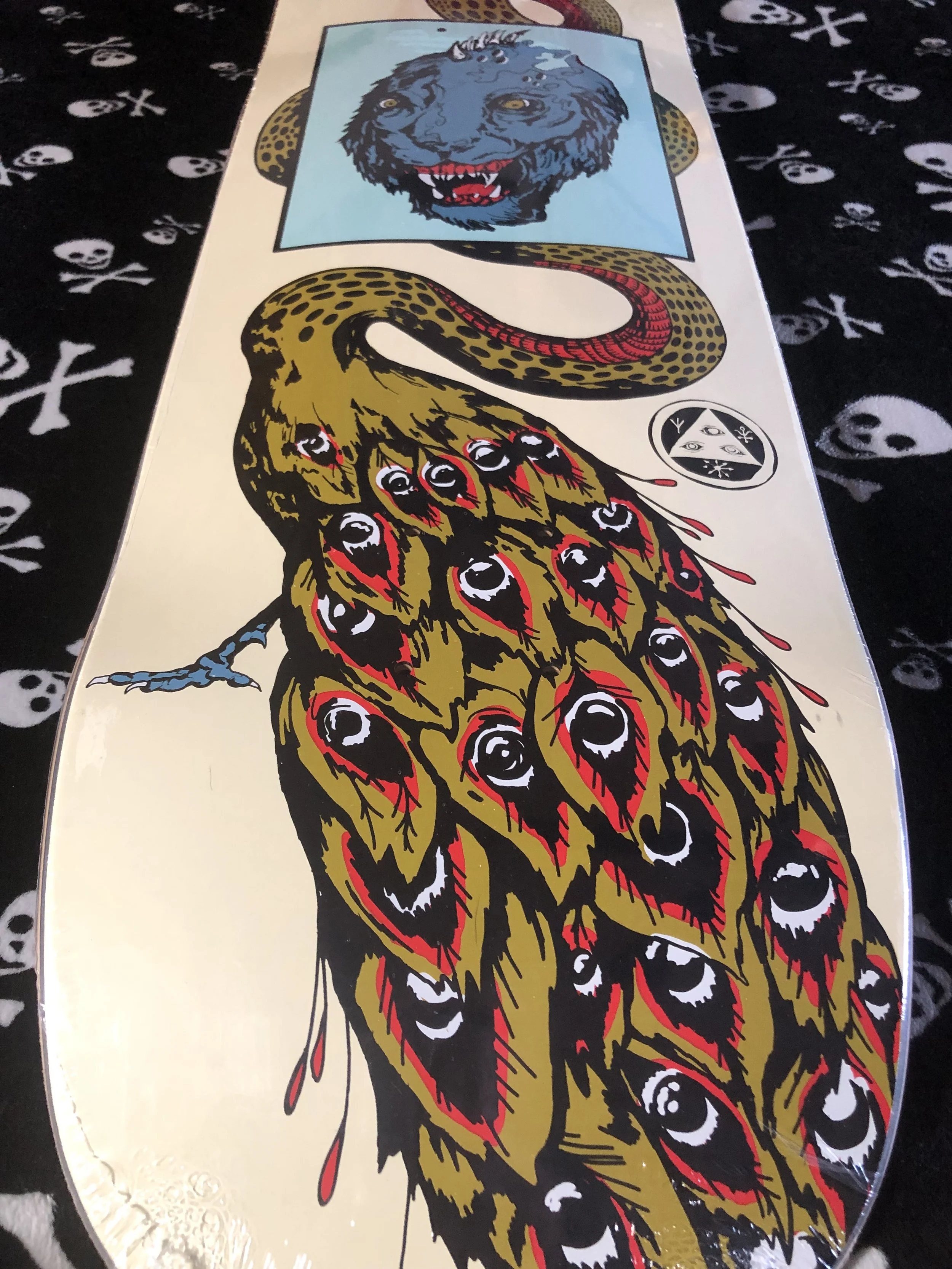 WELCOME~ GLAM DRAGON ON BOLINE BONE SKATEBOARD DECK
