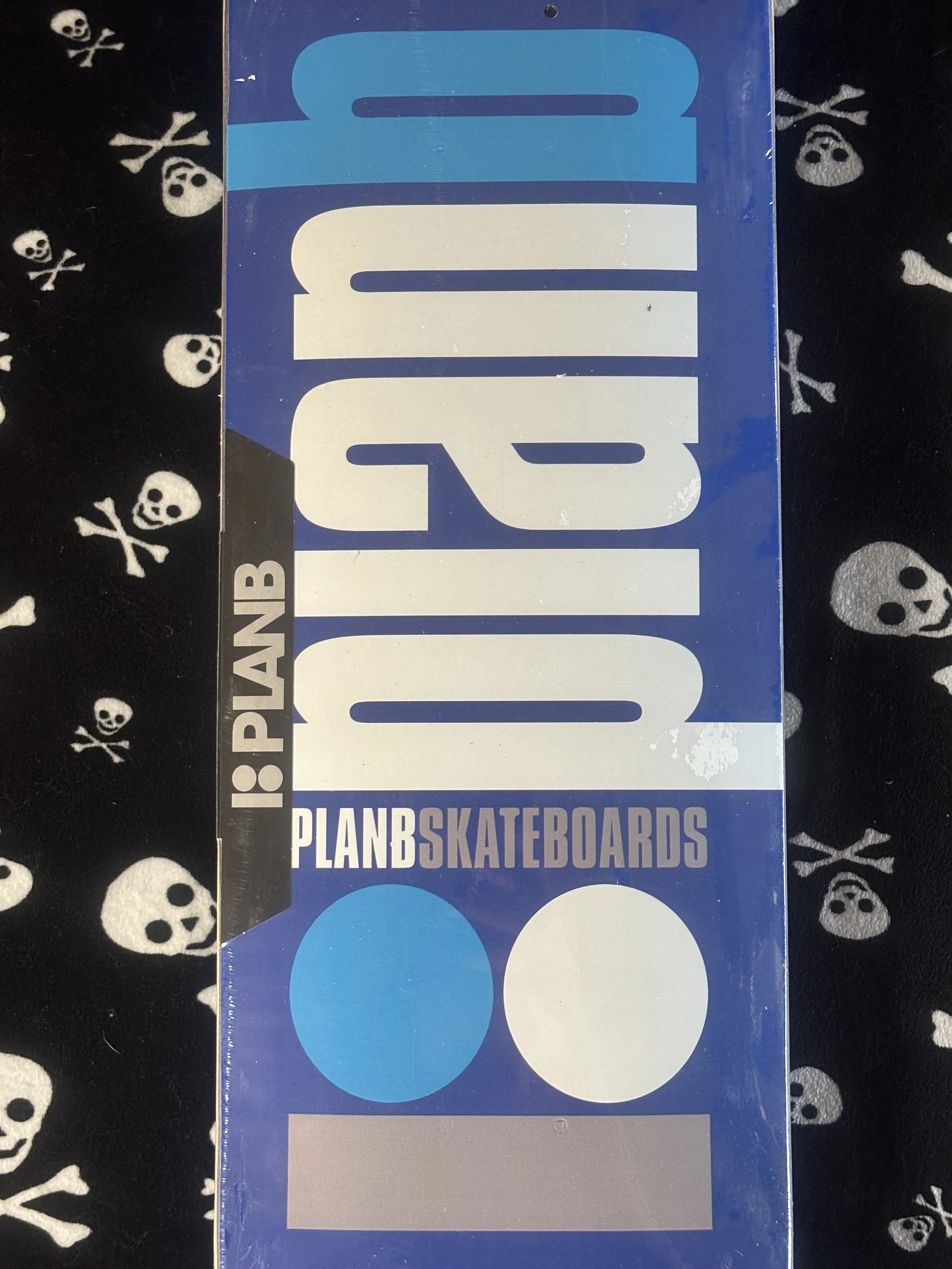 PLAN B~ CLASSIC SKATEBOARD DECK-8.37