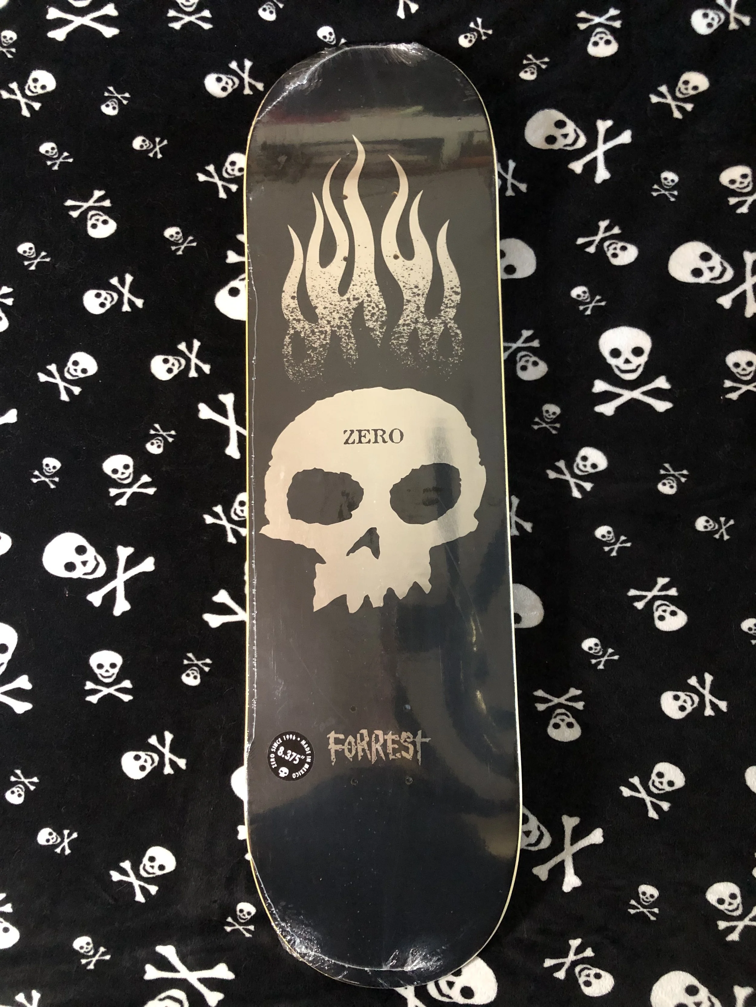 ZERO~ FORREST EDWARDS FLAMING SKULL SKATEBOARD DECK