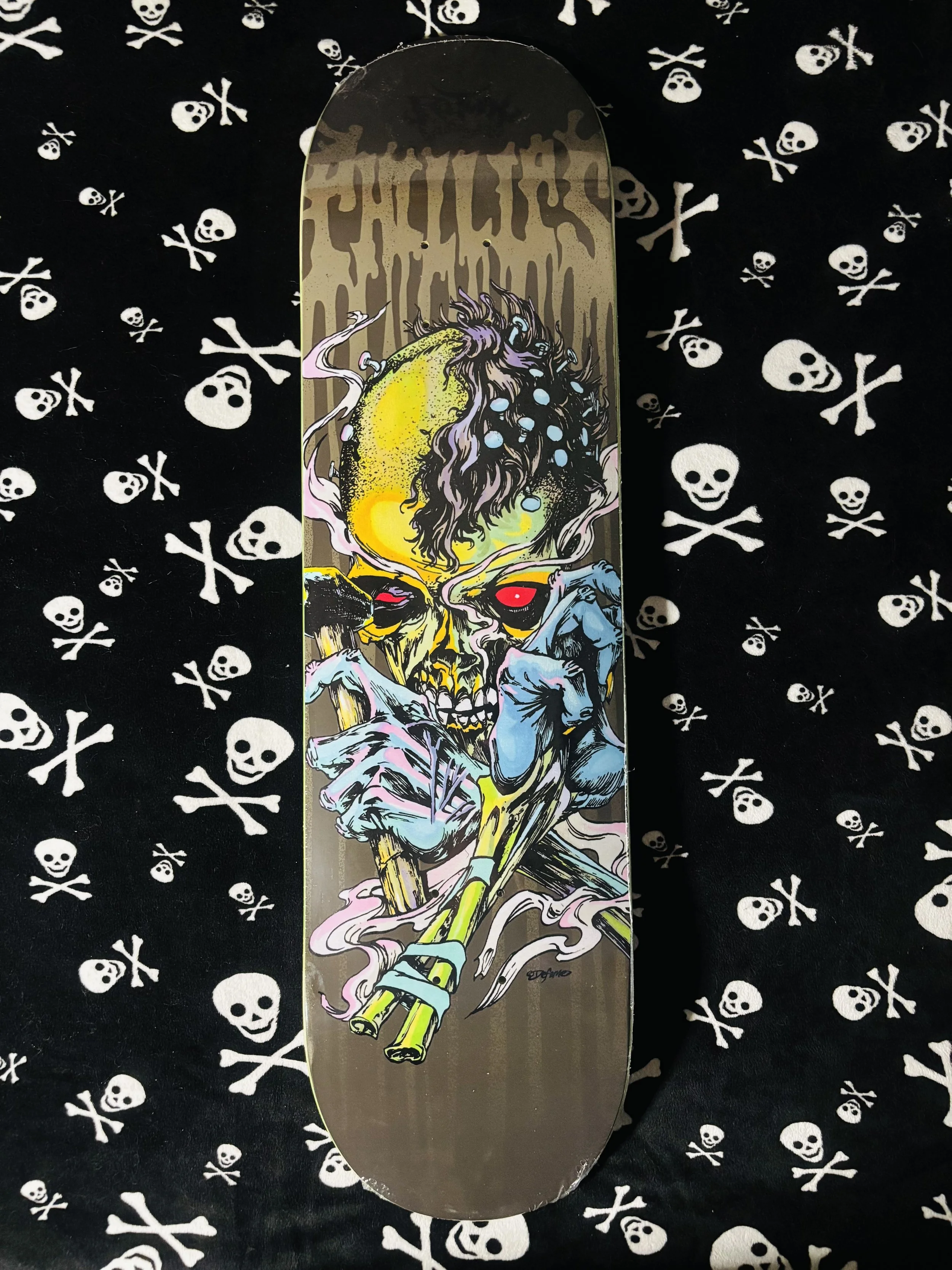 RITUAL~ PHILLIPS DESTRUCTED SKATEBOARD DECK