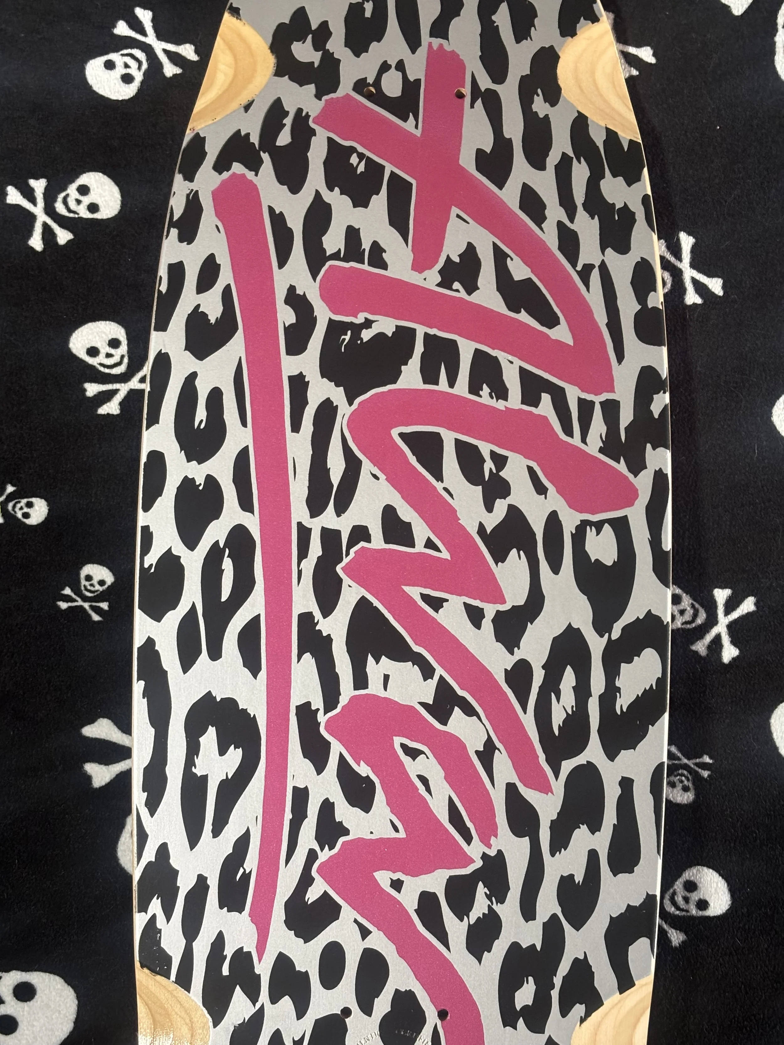 ALVA~ 1979 LEOPARD METALLIC MAGENTA SKATEBOARD DECK