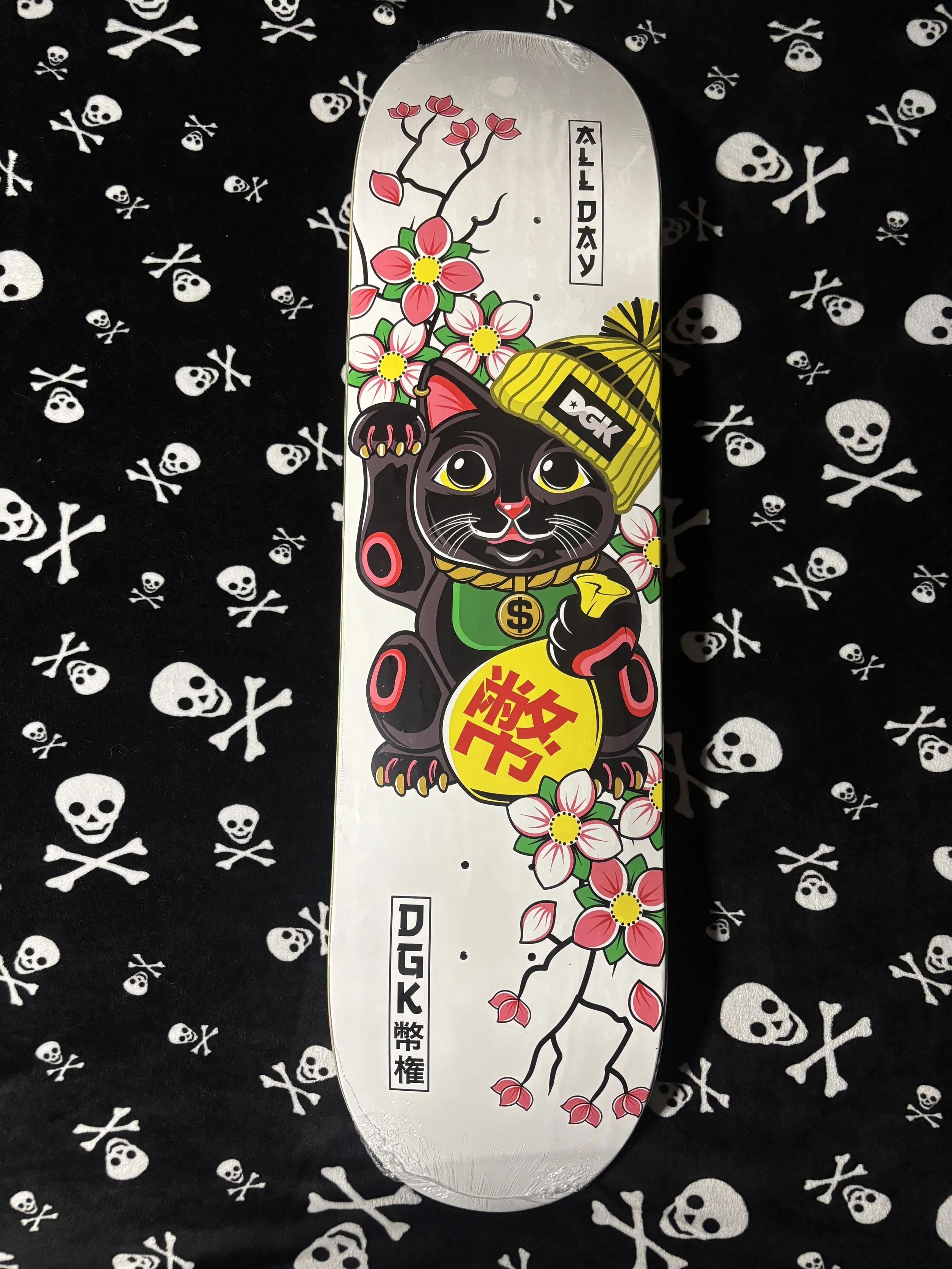 DGK~  LUCKY CAT WHITE 8.25" SKATEBOARD DECK