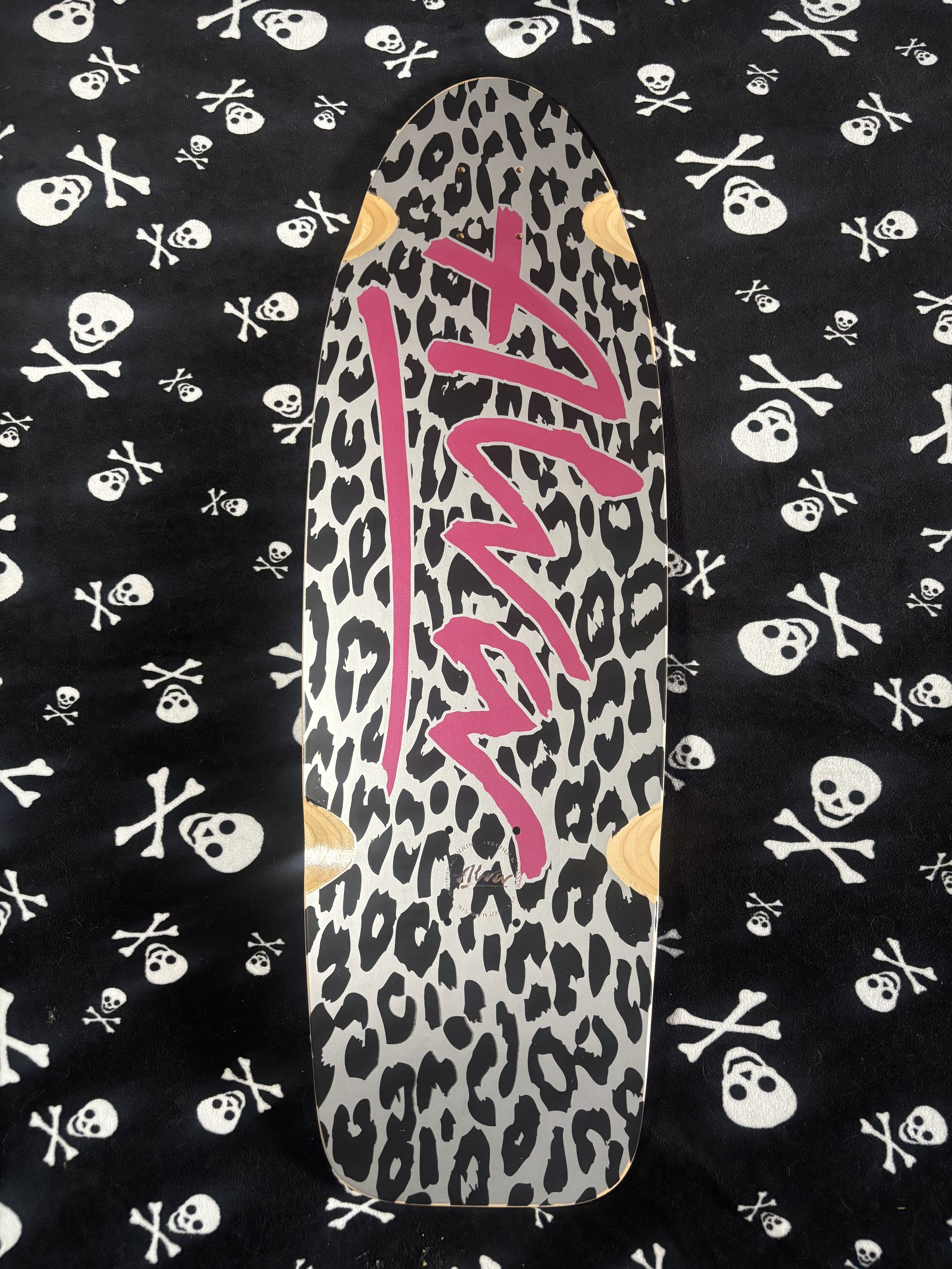 ALVA~ 1979 LEOPARD METALLIC MAGENTA SKATEBOARD DECK