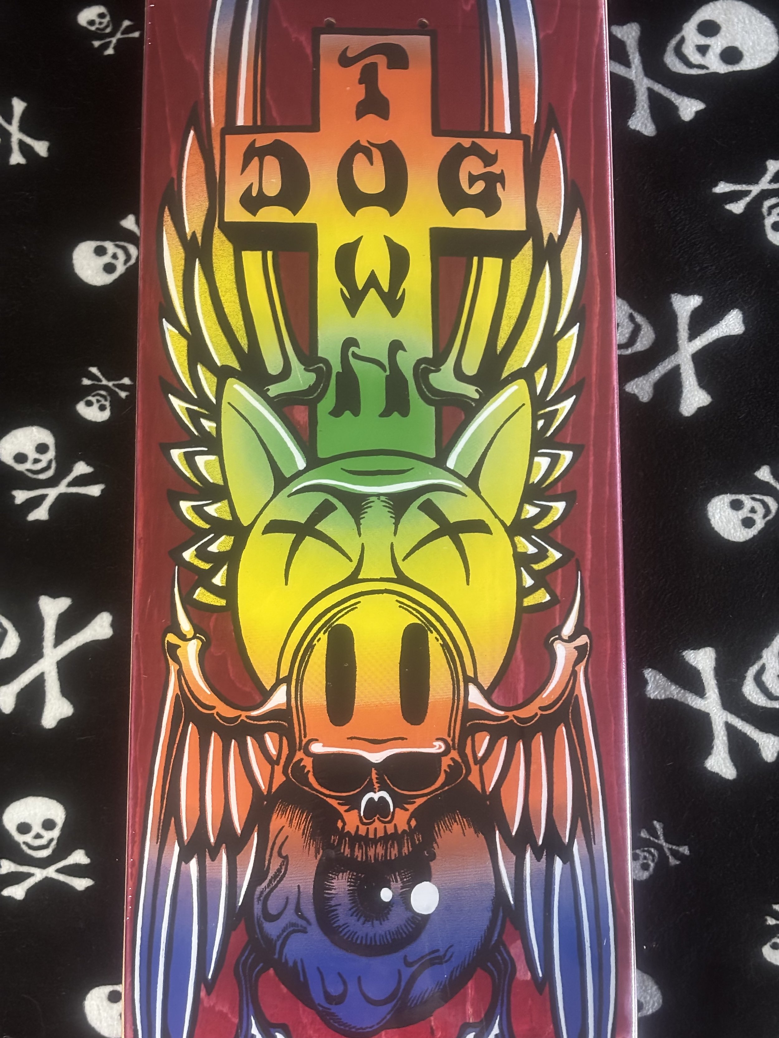 DOGTOWN~ PIG SKULL RED  SKATEBOARD DECK