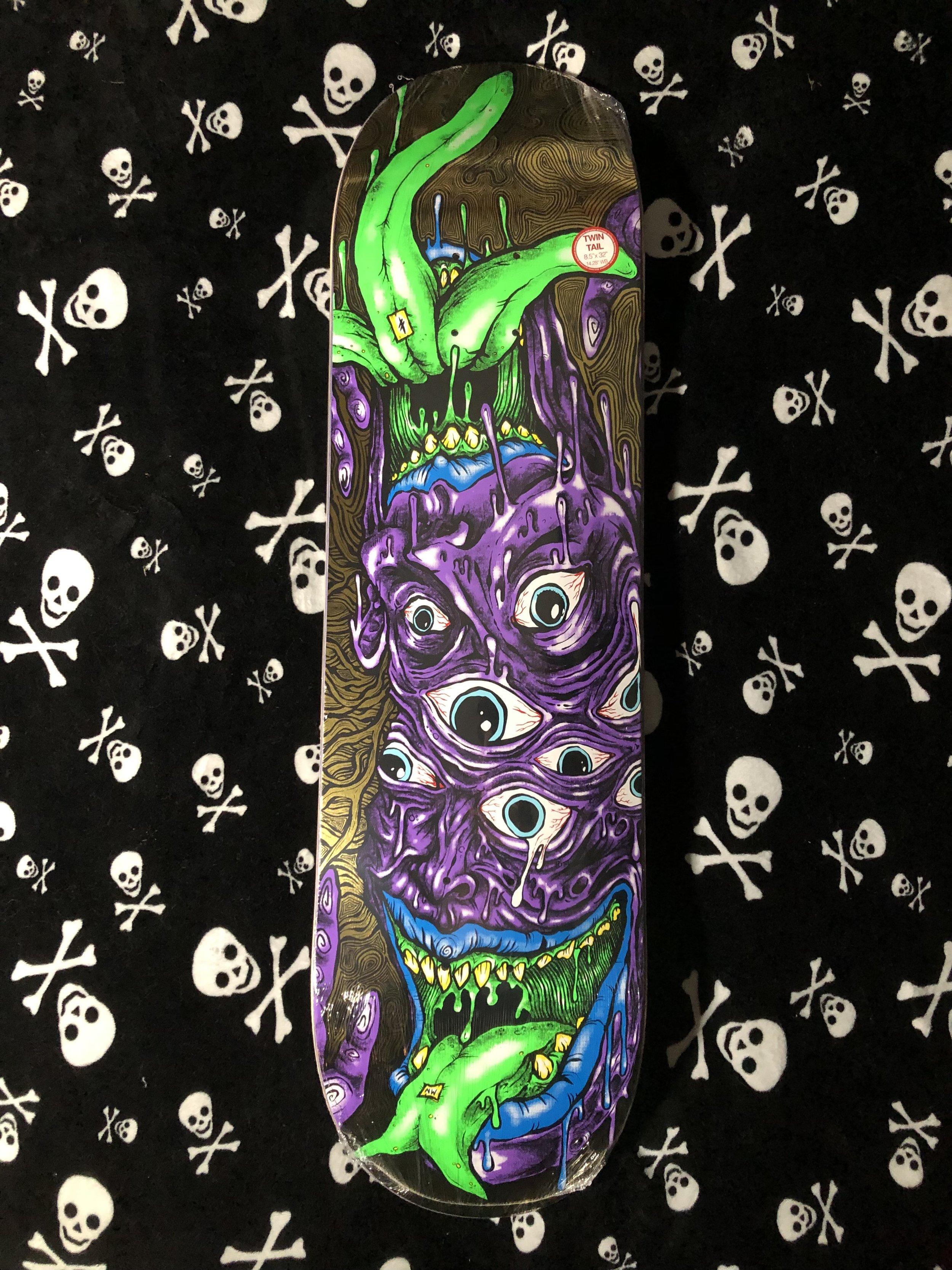 DEATHWISH~ NEEN DIALATE SYMMETRICAL SKATEBOARD DECK