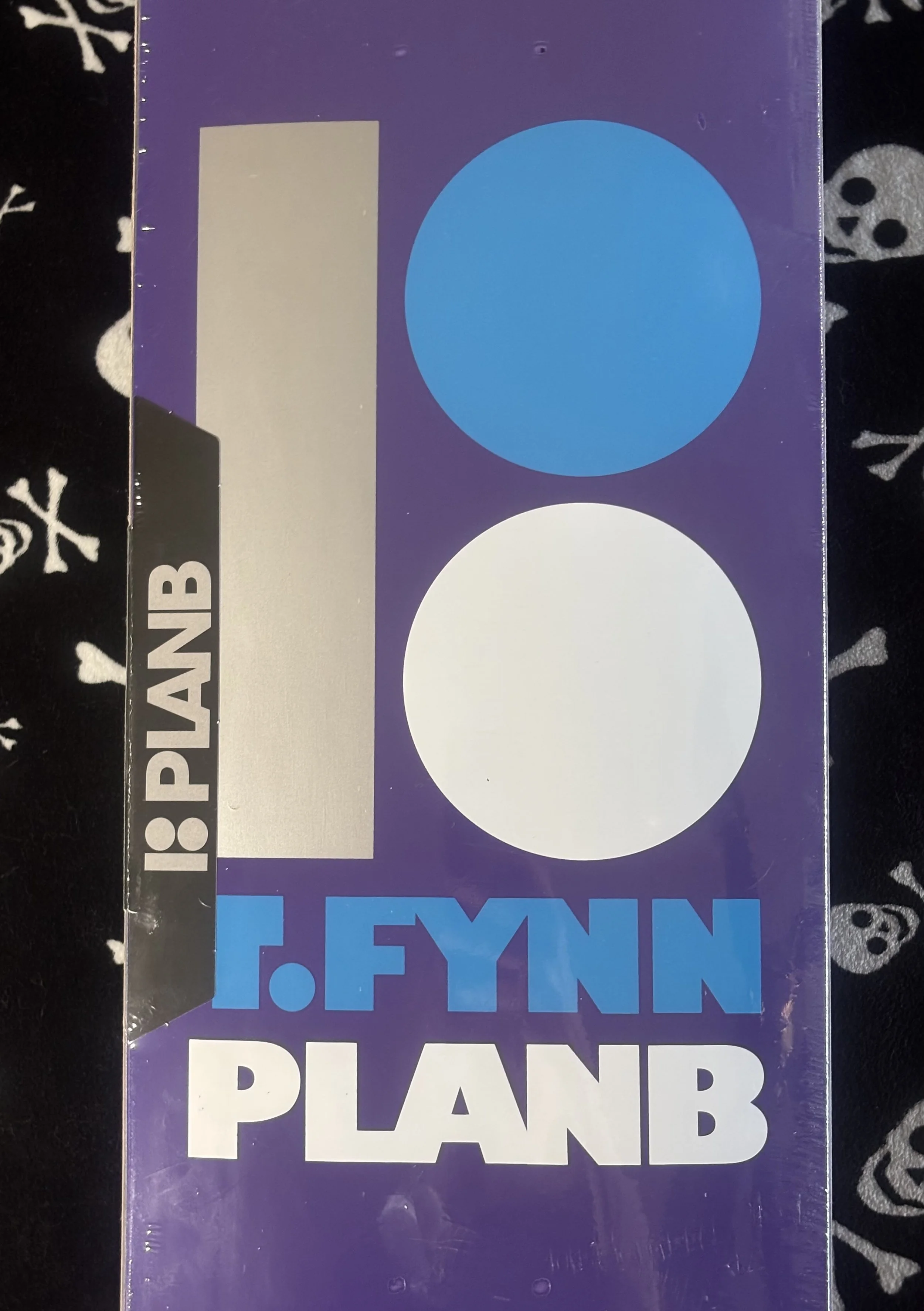 PLAN B~ CLASSIC SKATEBOARD DECK