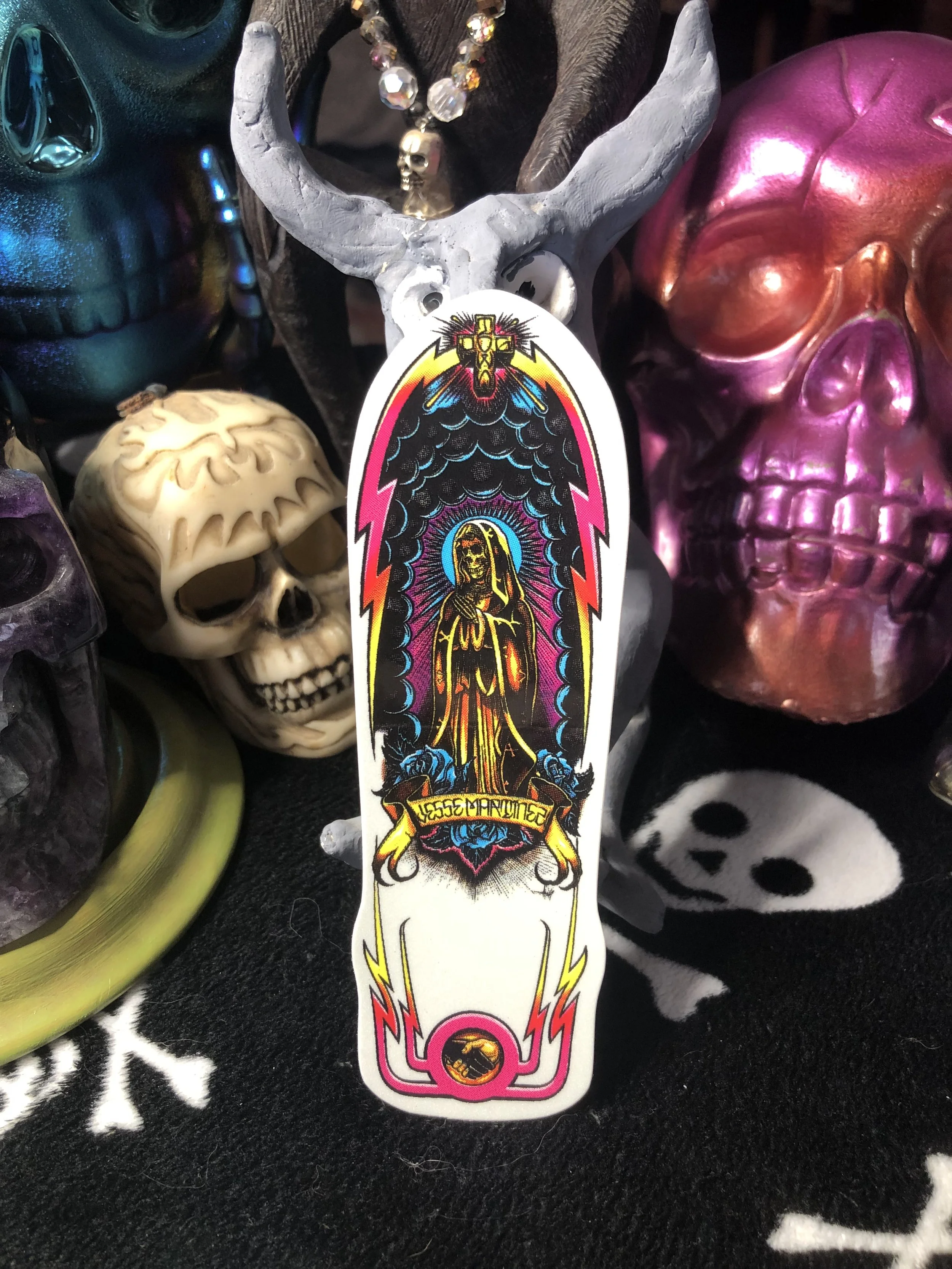 DOGTOWN SKATEBOARDS~ JESSE MARTINEZ "GUADALUPE HANDSHAKE" WHITE VINYL 5" STICKER