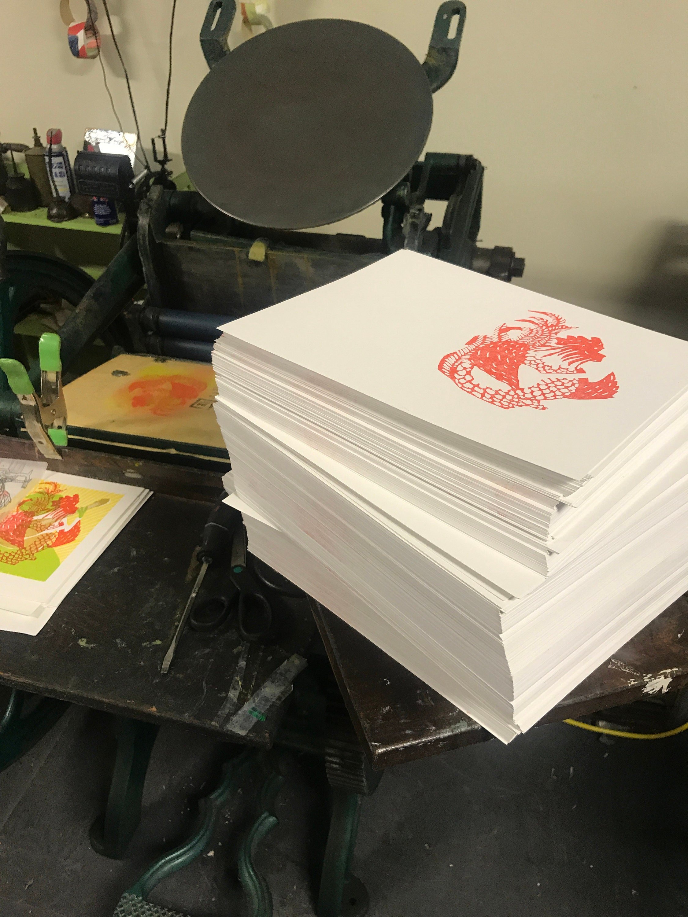 https://i.etsystatic.com/5580094/r/il/587aaf/2152058376/il_fullxfull.2152058376_dhr0.jpg