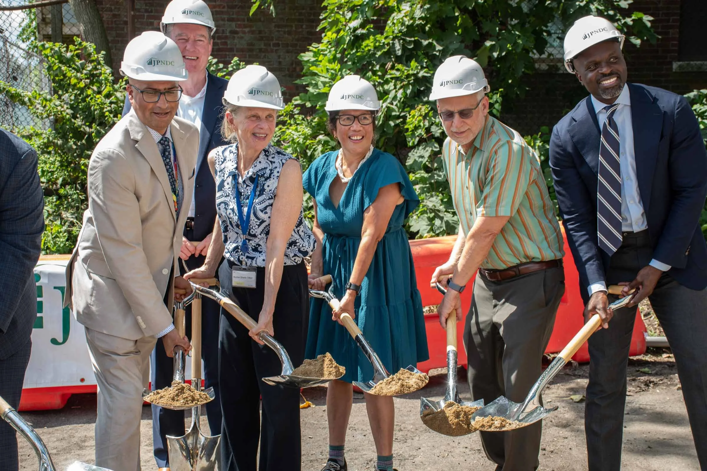 Alma_others_shovels_Cheney-Homes_GB_Roxbury_071625_Dunn.jpg