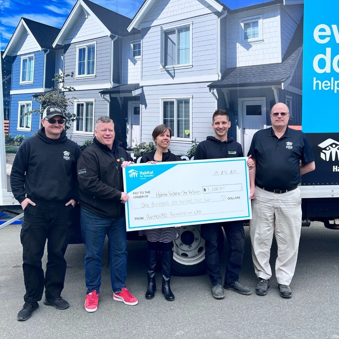 This #ThankfulThursday shoutout goes to @removallremediationservices . The team donated their material management services to Habitat Victoria, totalling over $1100!