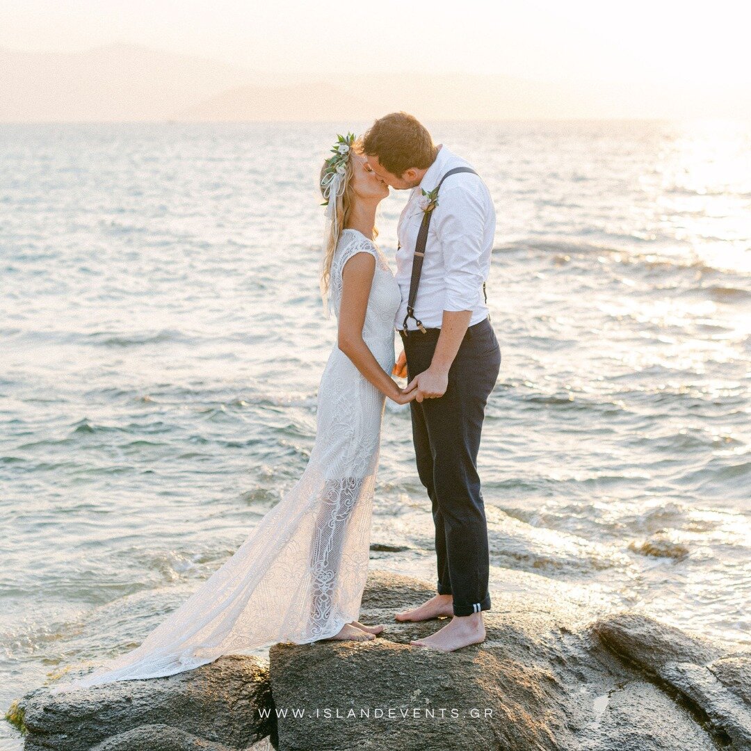 A Destination Wedding in Naxos: Where Dreams Embrace the Aegean 
 
If you're seeking a destination wedding that transcends the ordinary, let us paint a picture of why Naxos island should be at the top of your list. 

From its enchanting landscapes to