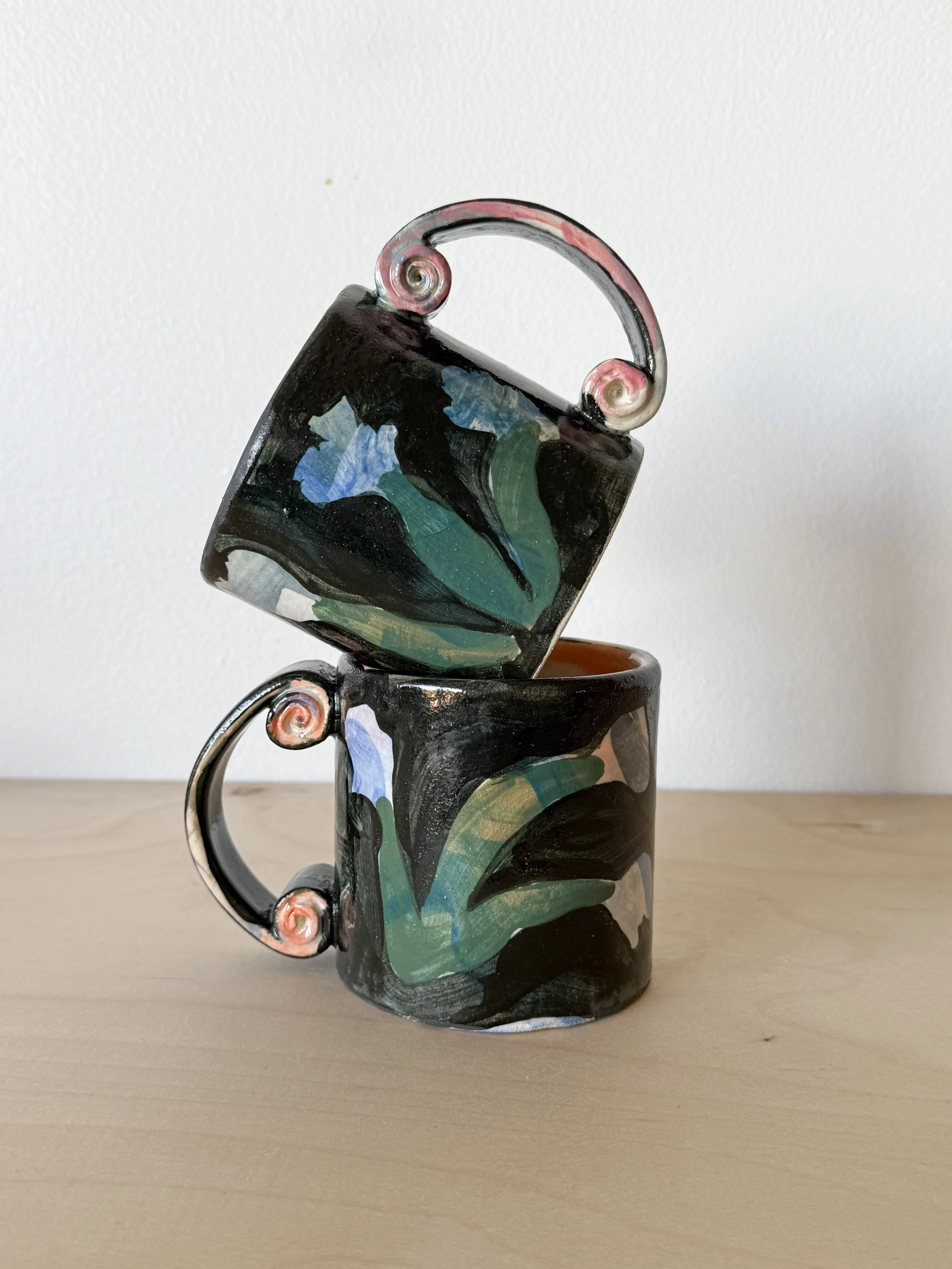 Tulip Scroll Mug