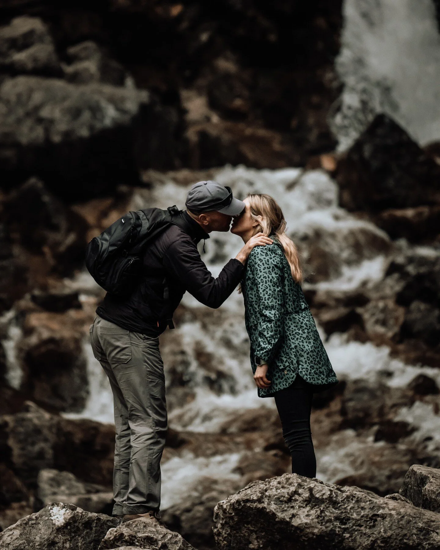 Even love is an adventure......
A completely candid moment was captured while on a photo hike of a couple sharing a moment next to the waterfall.
#gordalescar #lovers #candidphotography #shotonlumix #lumixs5ii #sigma60600mmsports #yorkshirephotograph