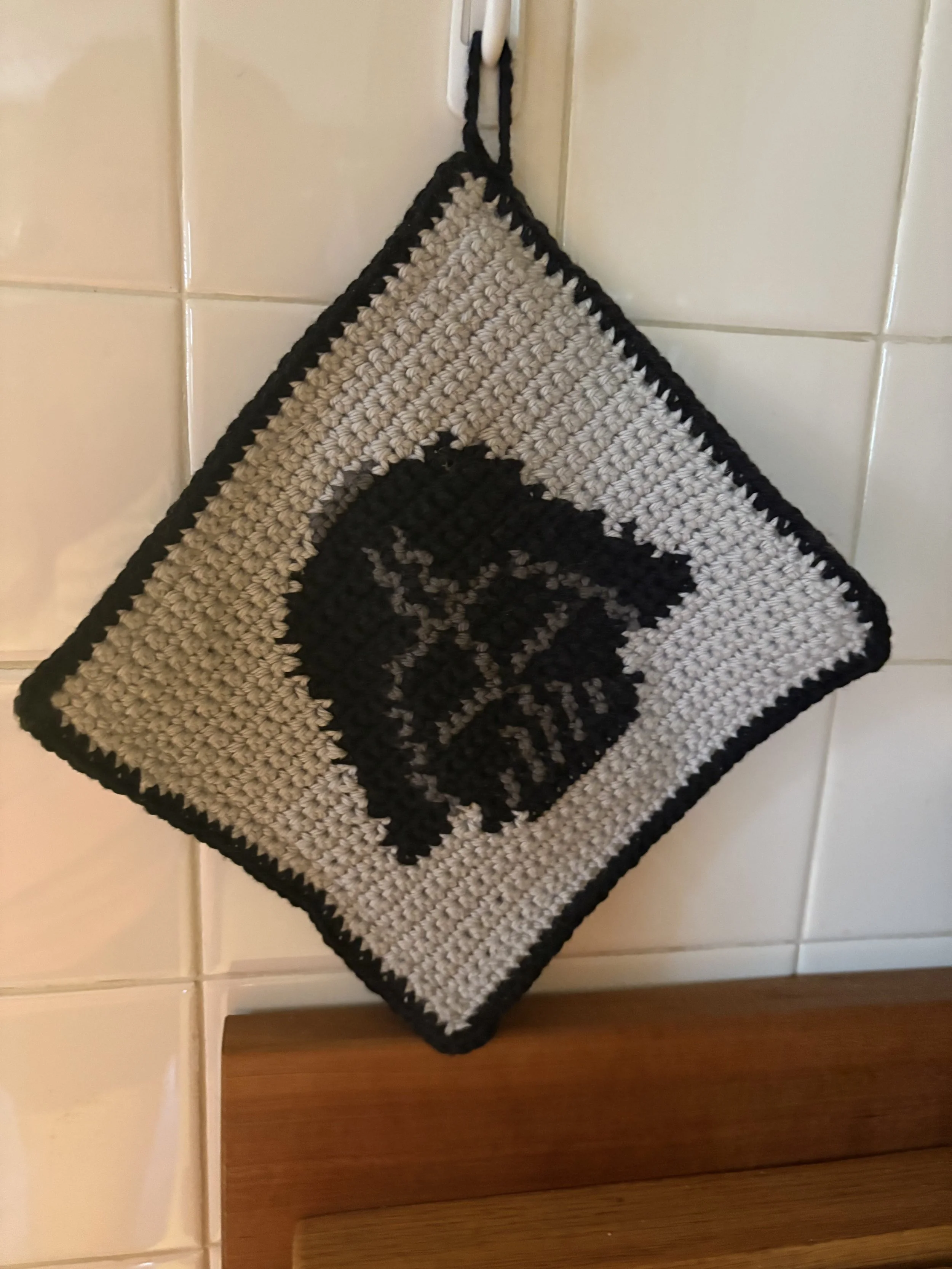 2024 - Darth Vader potholder; gift for Father's Day; from pattern