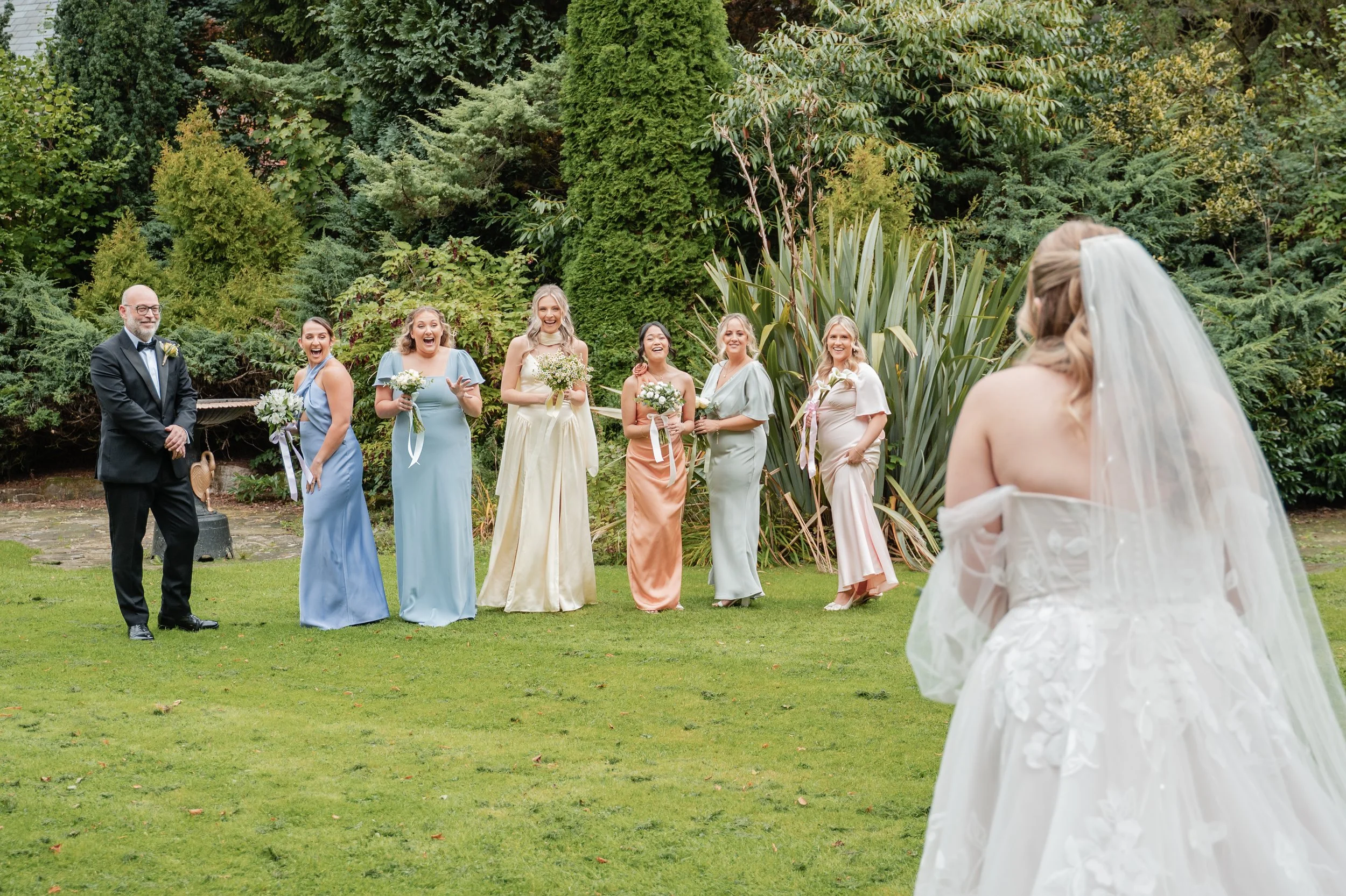 Bride first look 3.jpg