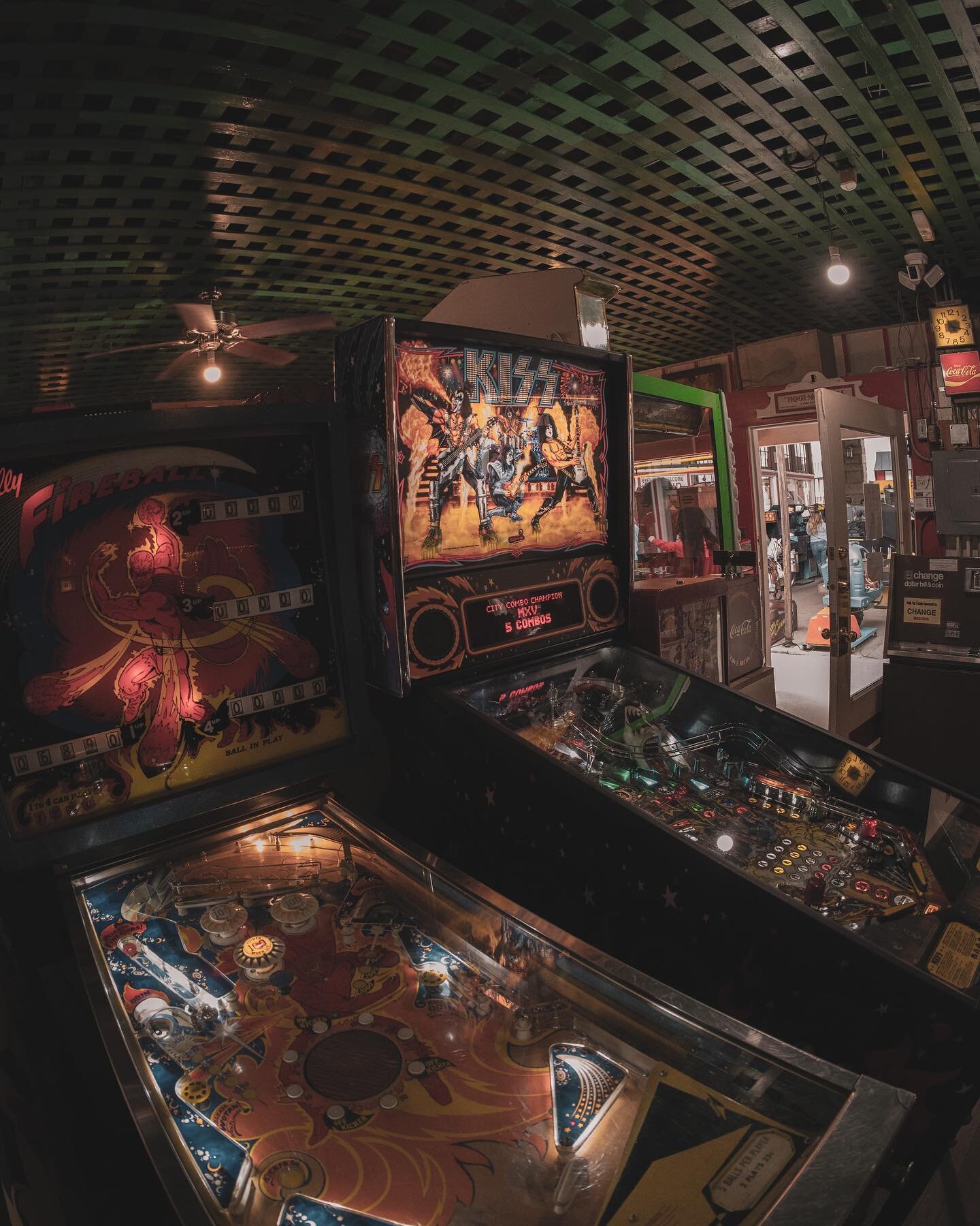 Someone go back to manitou with me so I can do another shoot in this arcade.