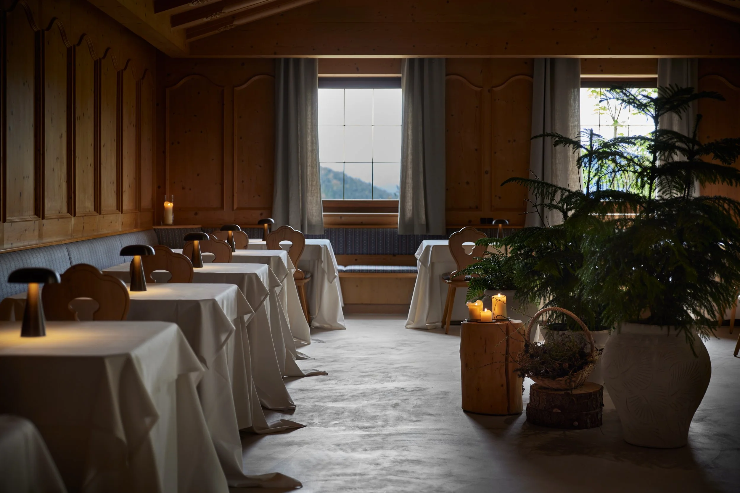 SAL-Restaurant_HR00003.jpg