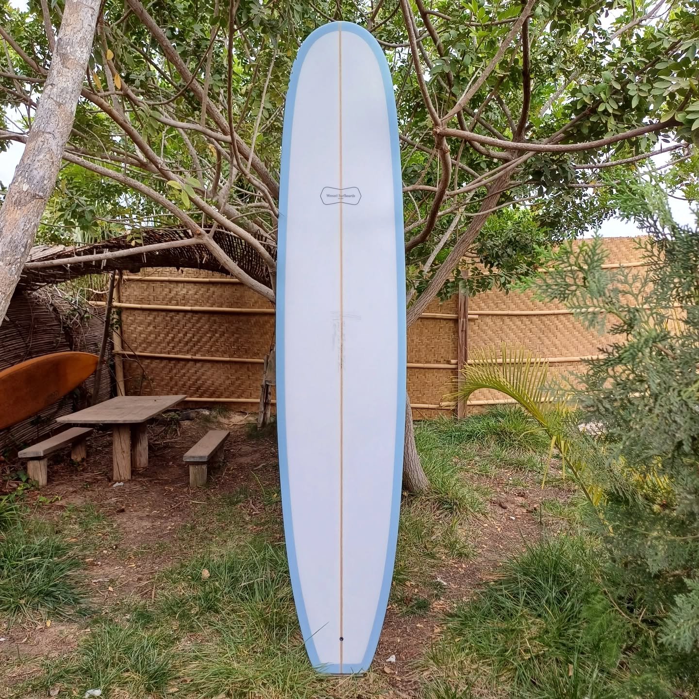 Classic 9'3&quot; x 23&quot; x 3&quot; single fin noserider in indigo blue made for @osteopatalisa  enjoy the ride!!

#handshaping #handmade #handcrafted #hechoamano #longboard #longboarding #singlefin #passion #fuerteventurasurf #fuerteventura #made