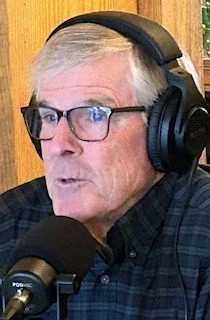 [Season 4 - Episode 59] Dr. Jay Donecker Part 1 - A Veteran Vet Talks Pets, Horses, Animal Personalities, and Protecting the Country From A Bioterrorist Attack - You Know, the Usual Vet Stuff.