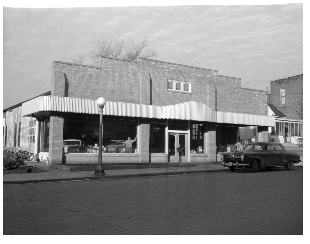 Douglass Mahan Studebaker Dealership, 1950s, source: The Lexigtonian