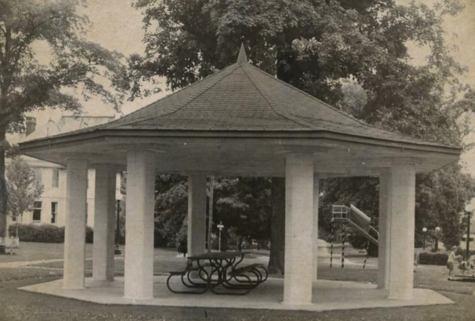 Circle Park Pavilion, Circa 1960, Source: The Fort