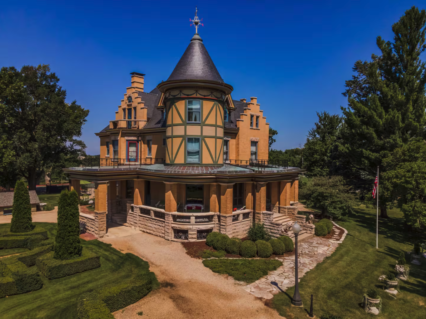 The Castle on the West End