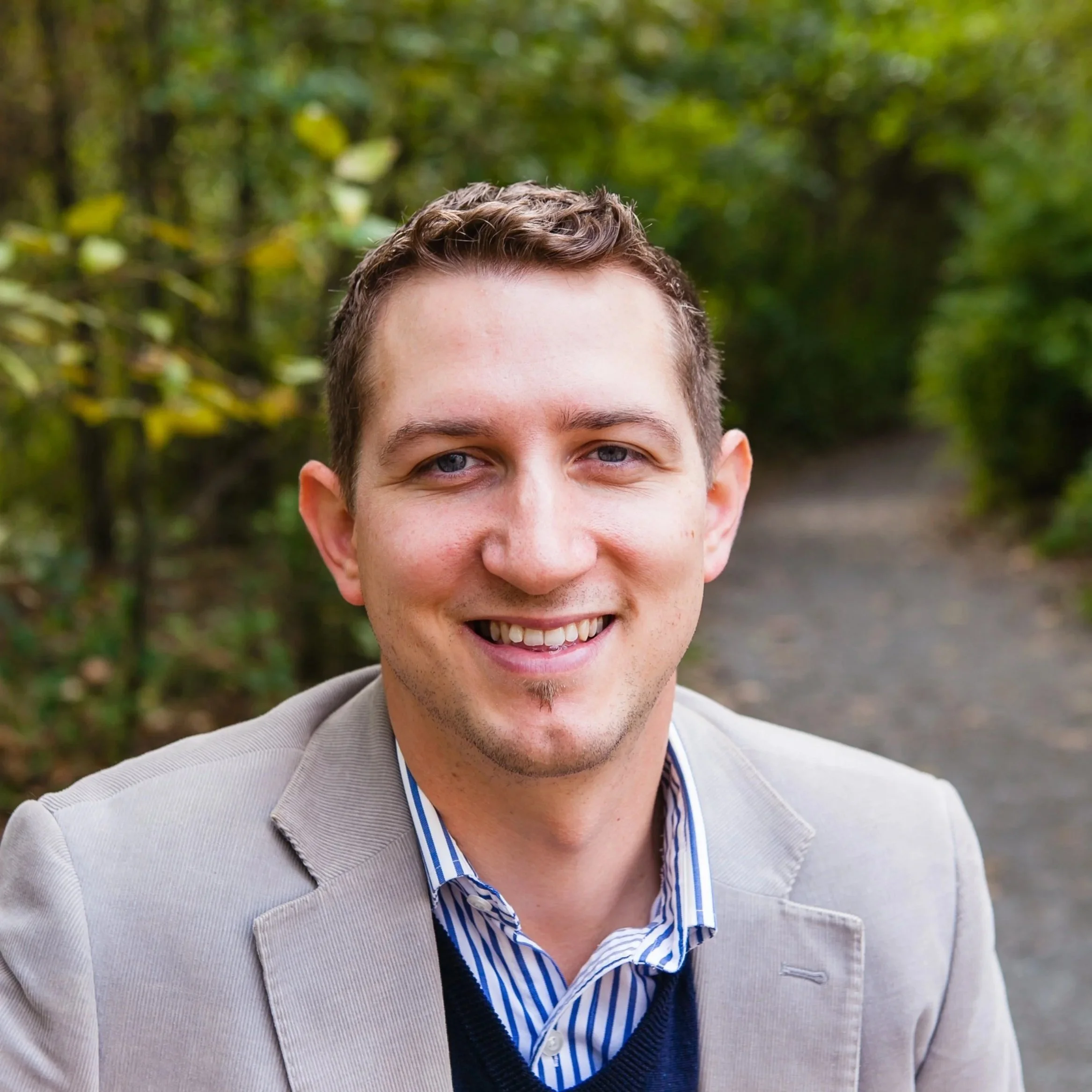 Photo of Sean Jackson, MA LMHC. Seattle and Bainbridge Island Psychotherapist and Licensed Mental Health Counselor.