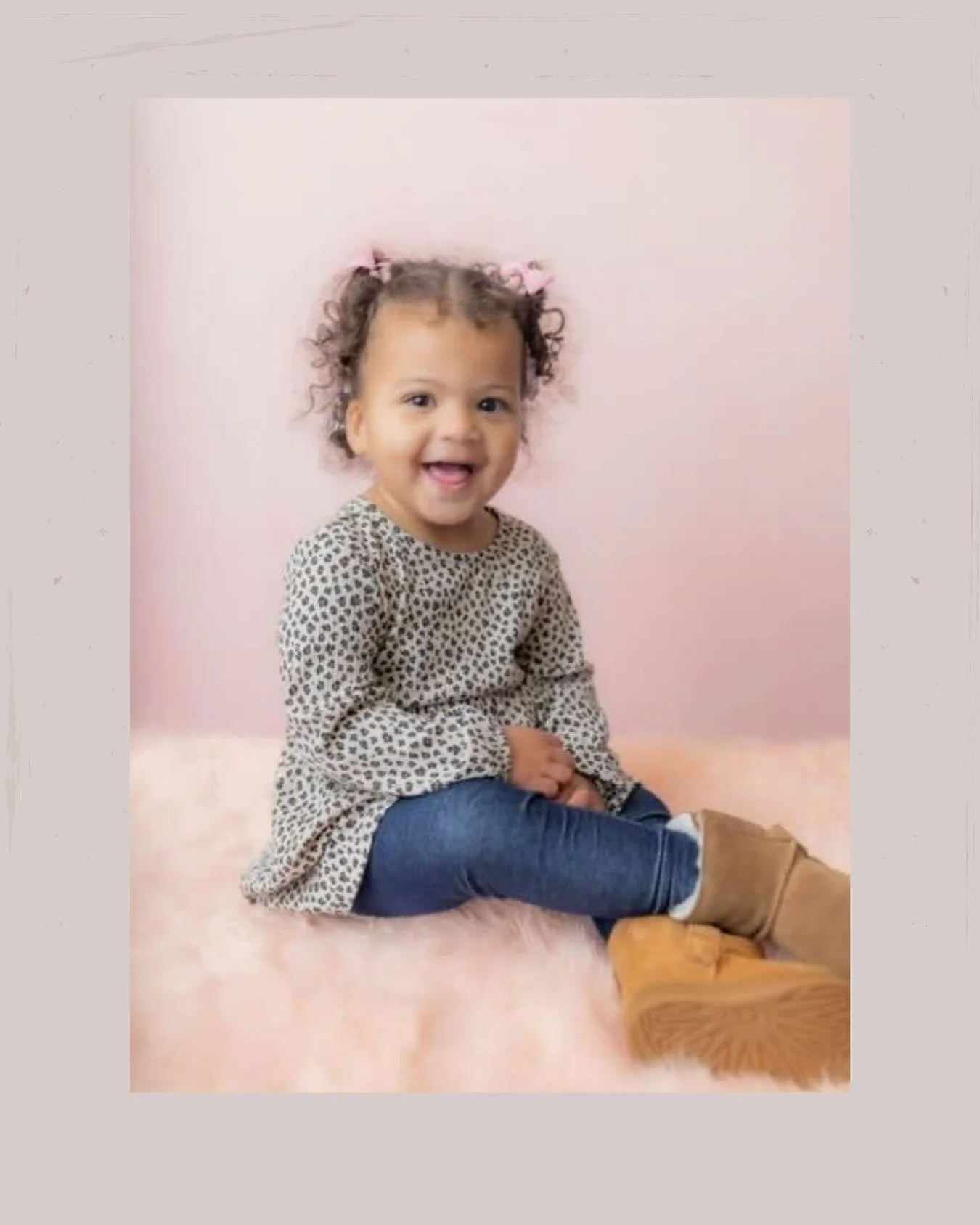 Sweet Hello Baby Zara&rsquo;s first school picture! Her mom says this picture represents her happiness - and sassiness! 😜📸