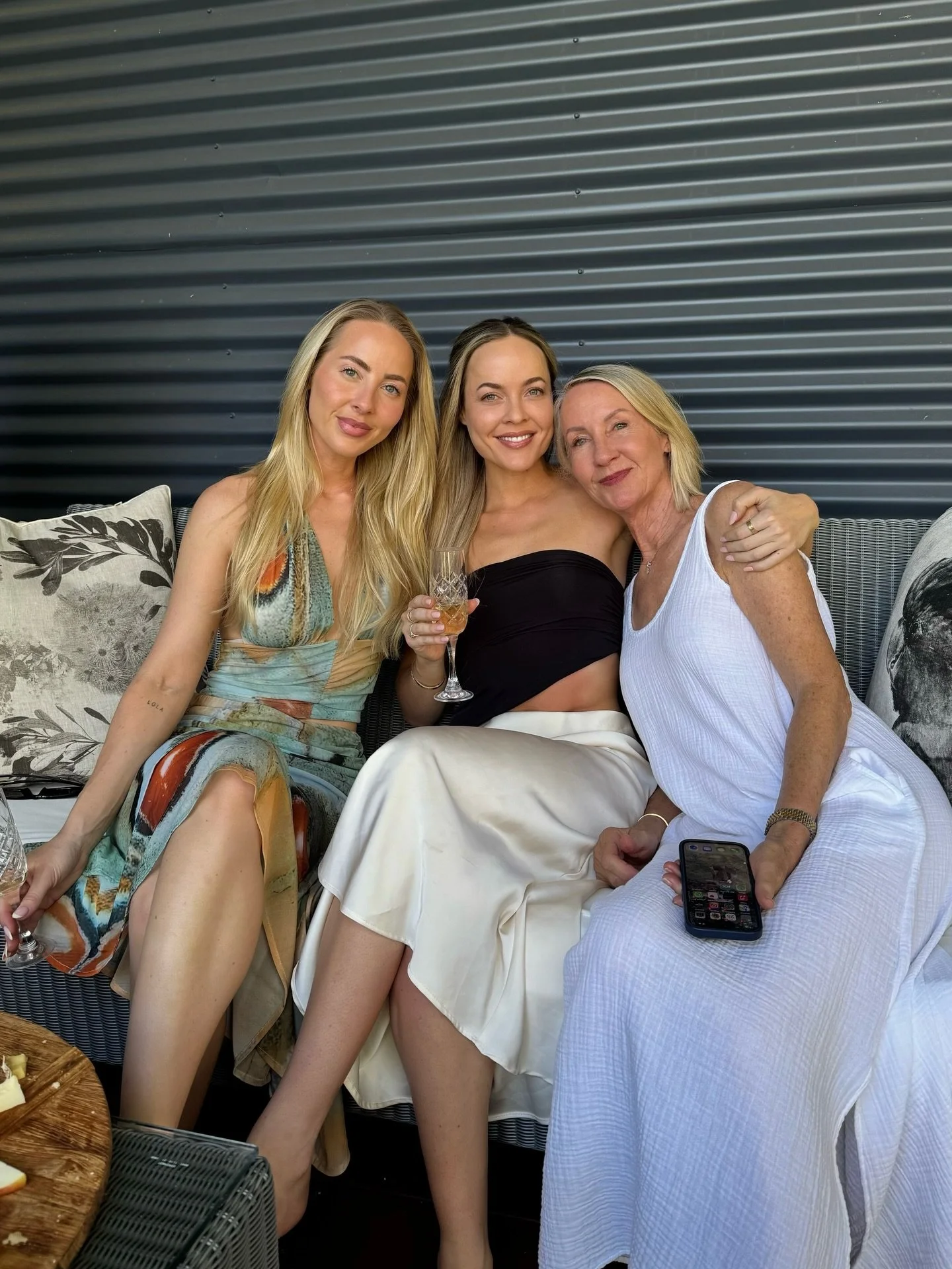 Christmas Day ❤️ I&rsquo;ve always been an emotional soul and value time with my loved ones the most. But something about this year has made me appreciate it even more&hellip; I lost it crying when my parents got up to dance 🥲 because life is short.