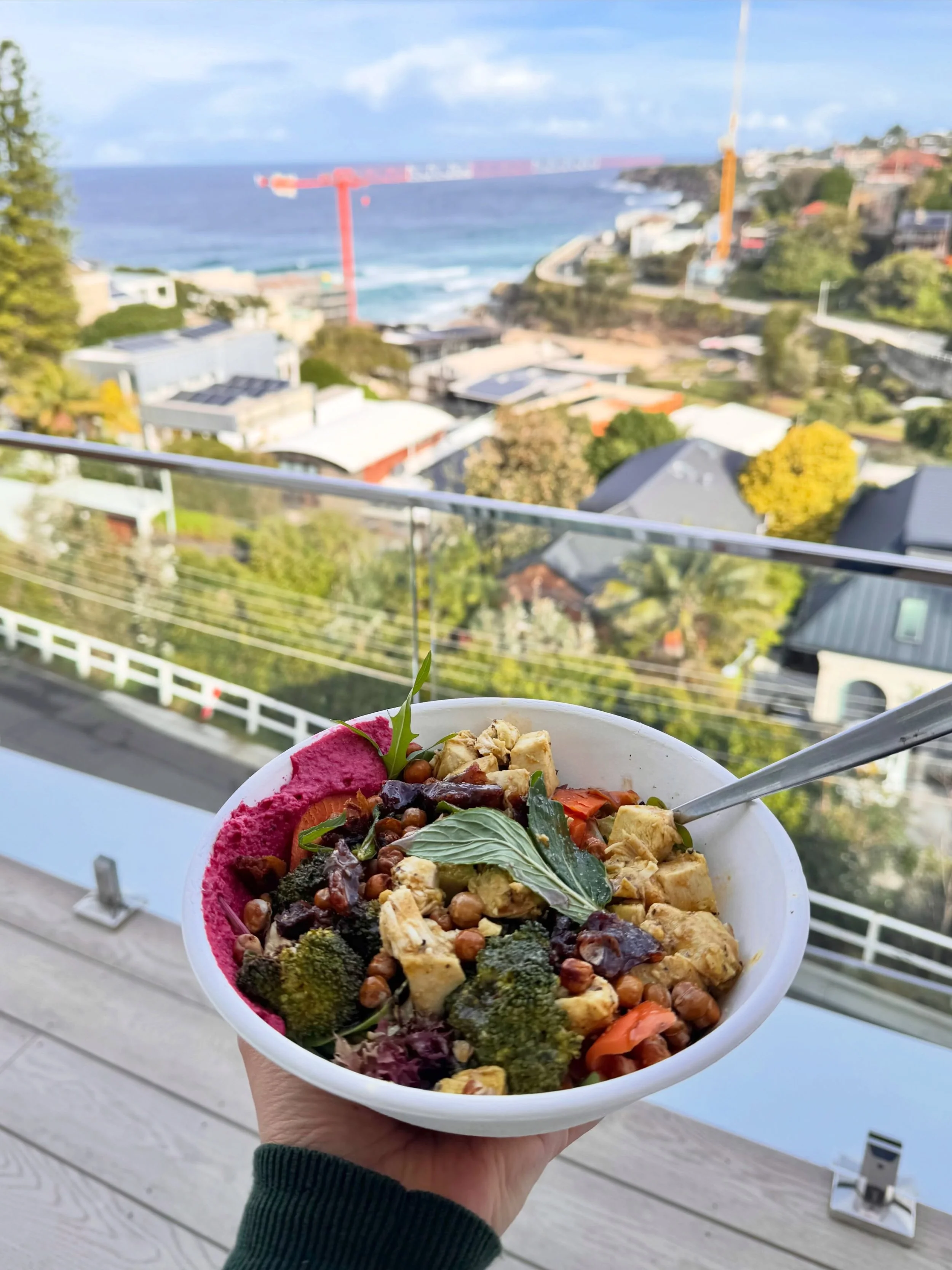 A few more Sydney snaps from my recent 2 week trip (mostly food 😂 ) and a reminder that life&rsquo;s too short to stay stuck in one place&hellip; 

I always love changing up the scenery when I work, especially coming from Perth and working from home