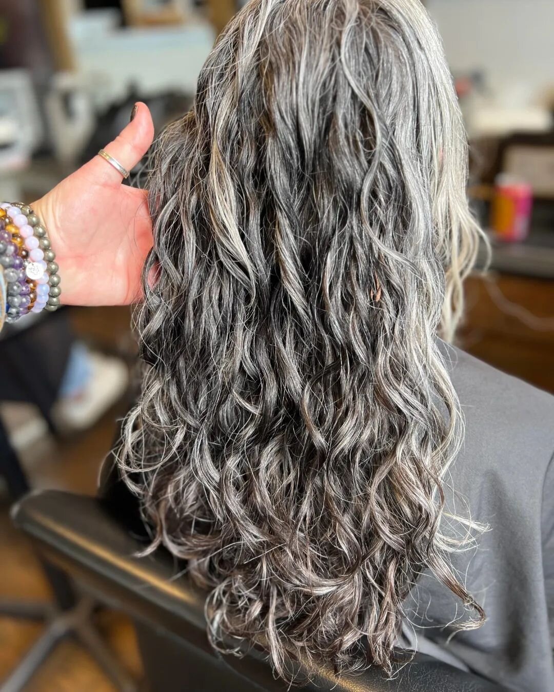 Swipe left to see 'before' 

Curls | Hair | Hairstylist | California hair | curly hair | hair salon | livermore hair 

.
.

#EmbraceYourCurls #californiahairstylists #hairstylist #californiahairstylist #livermorehairstylist #curlsgoals #CurlyHairJour