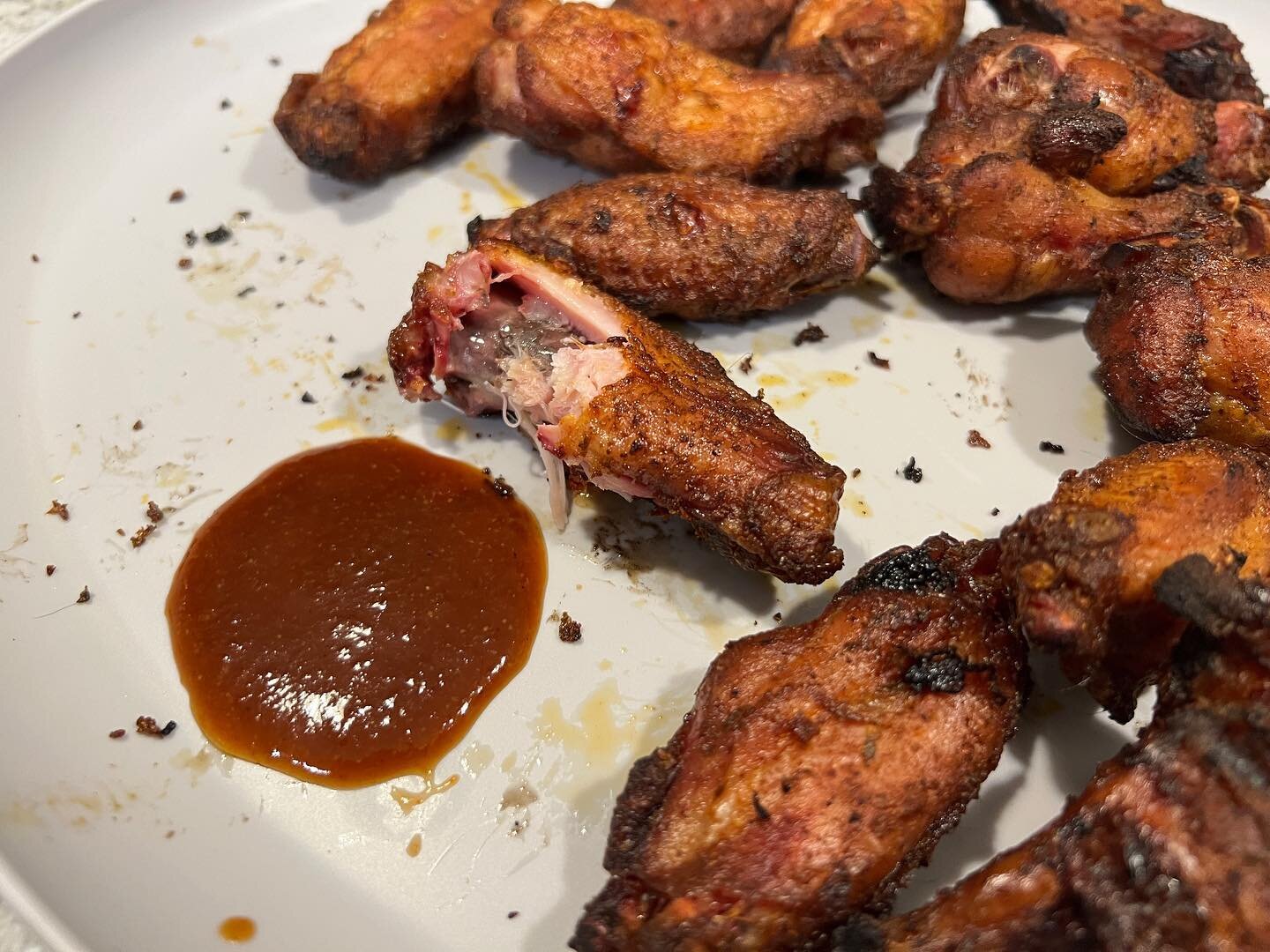 Chicken wings so good I couldn&rsquo;t help myself before the picture

#smoker #pelletsmoker #chickenwings #smokedchickenwings #smokedchicken #bbq #backyardbbq #backyardcooking #chickenwings #pelletsmoker #pellet