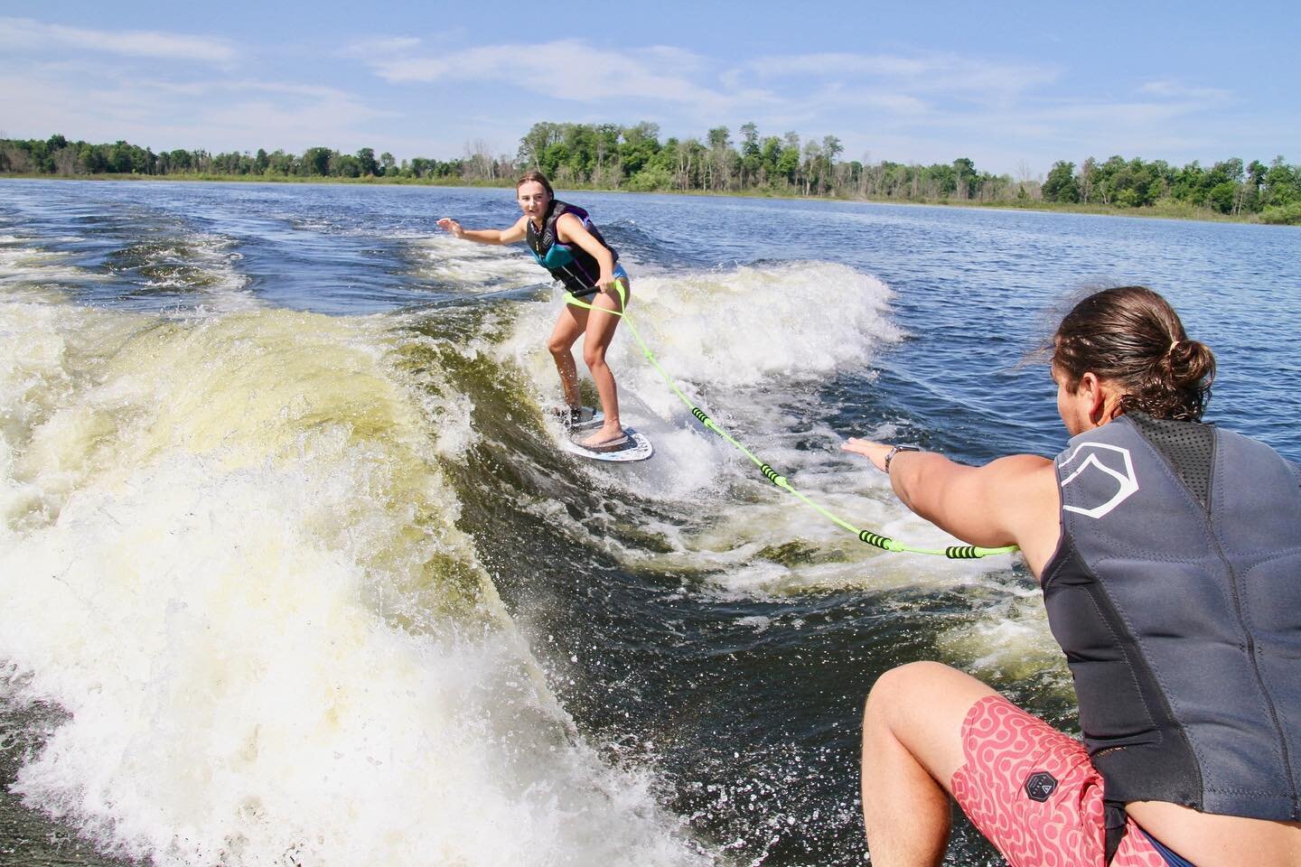 It&rsquo;s all about the kids. Pass the handle and let&rsquo;s share this great sport. 🤙🏽

#wakesurf #waksurfing #passthehandle #waketheworlds #wakebros #solsurfco #surfwithsol #mbboats #wakesurfmichigan #wakesurfrentals #wakesurfcharters